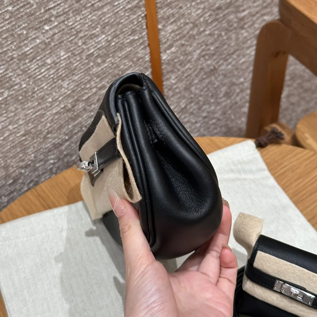 에르메스 켈리 무브 만두형 가방 상세 이미지 3