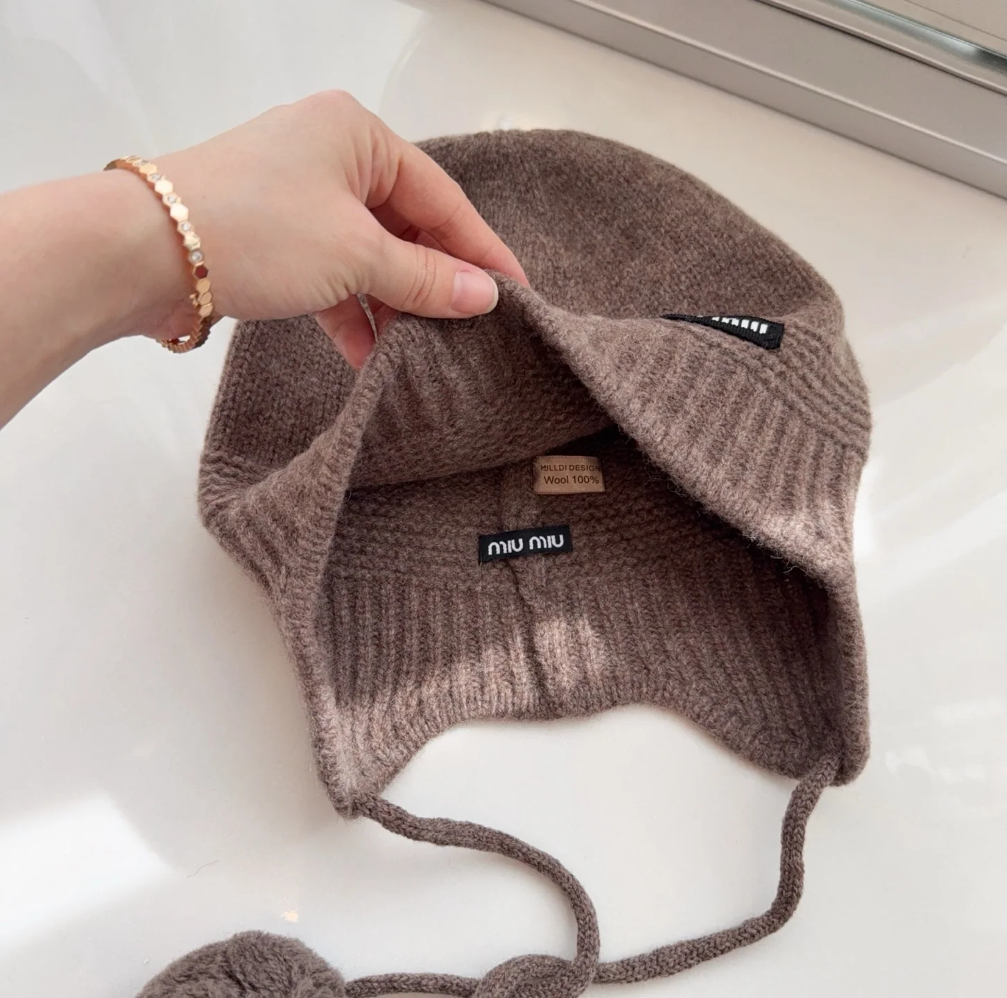 미우미우 모자 81393 Miu Miu Cap 상세 이미지 4