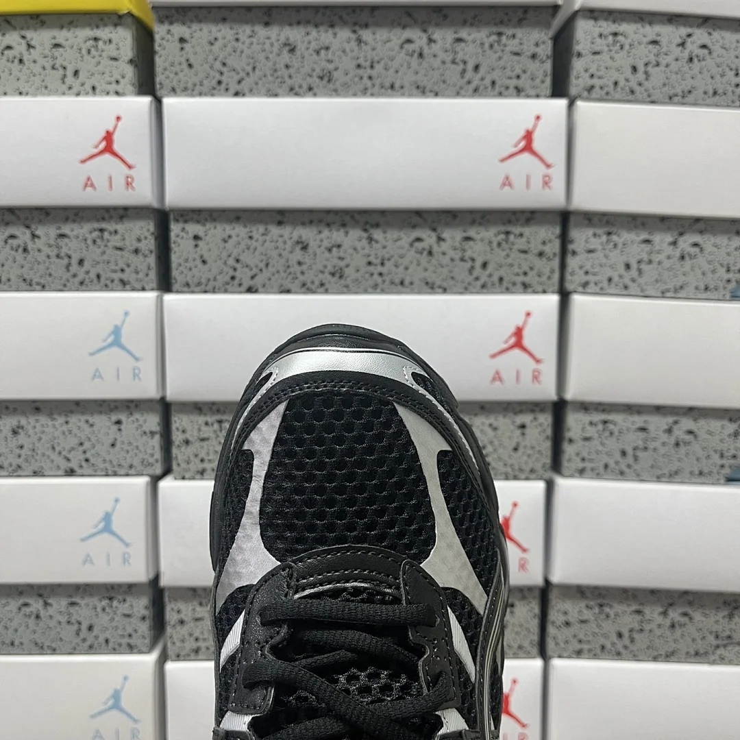 아식스 [TOP] 젤 큐뮬러스 16 1203A733-002 200316 Asics Gel-Cumulus 16 Black Pure Silver 상세 이미지 3