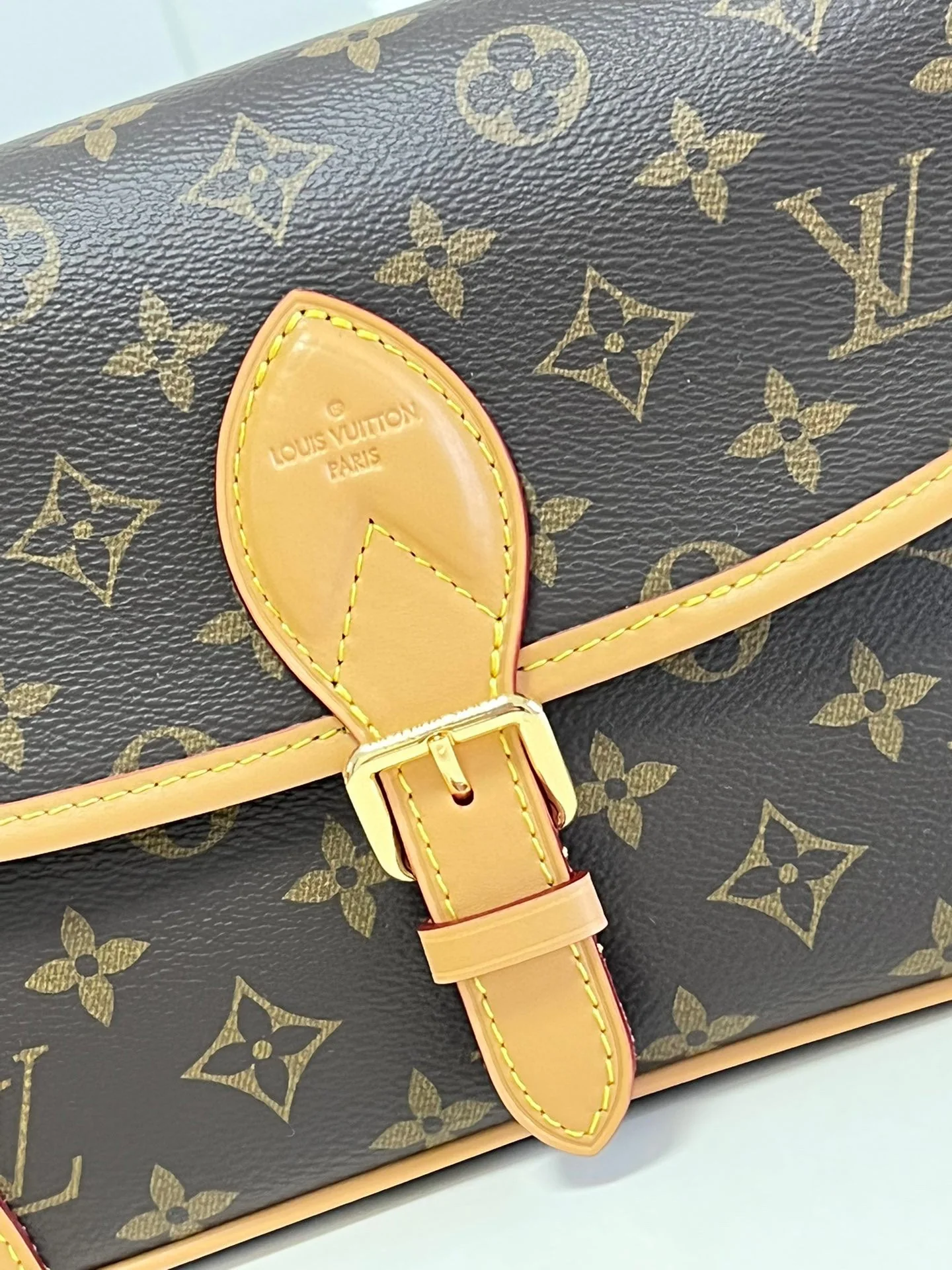 루이비통 다이앤 블랙 핸드백 숄더백 M45985 상세 이미지 3