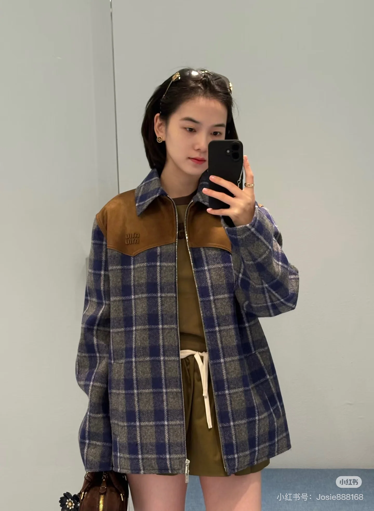 미우미우 카라 블록 크루넥 반팔 티셔츠 26 SS 상세 이미지 6