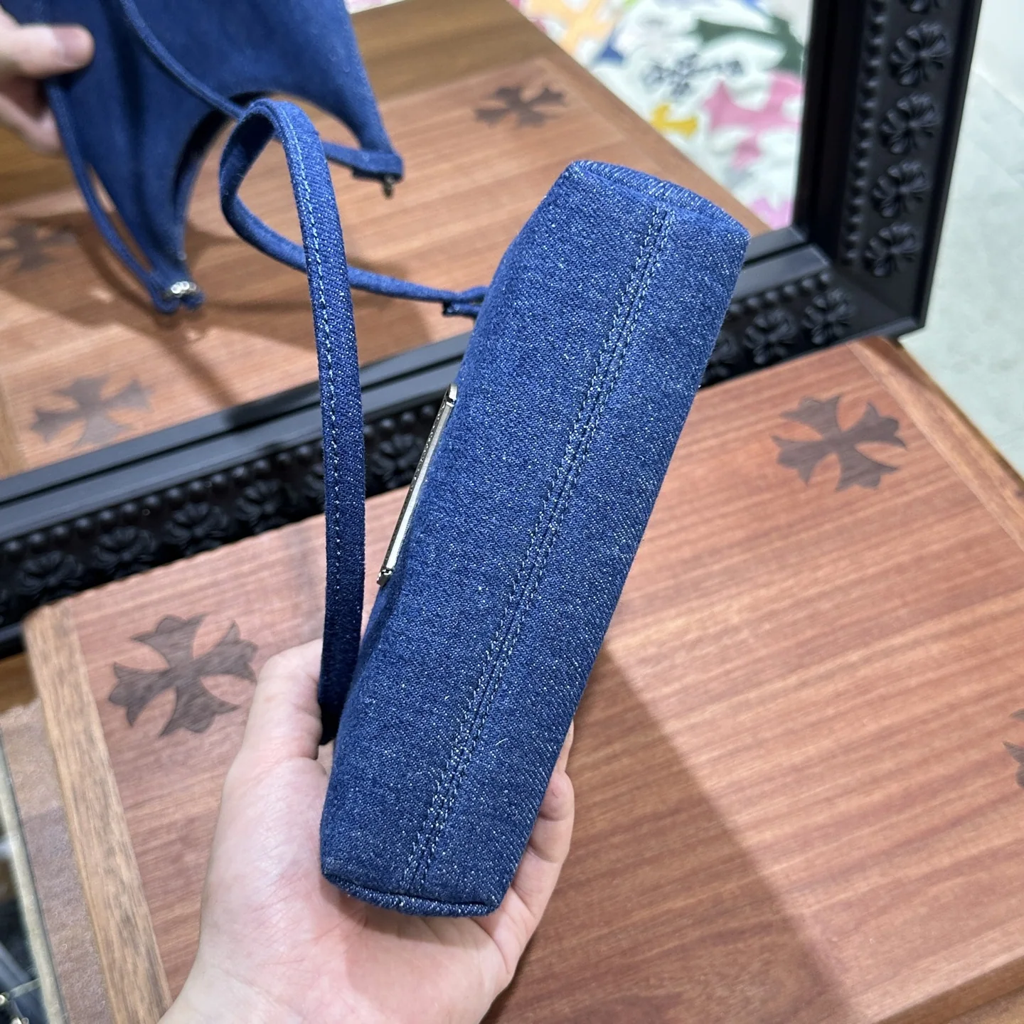크롬하츠 카우보이 비브 가방 상세 이미지 5