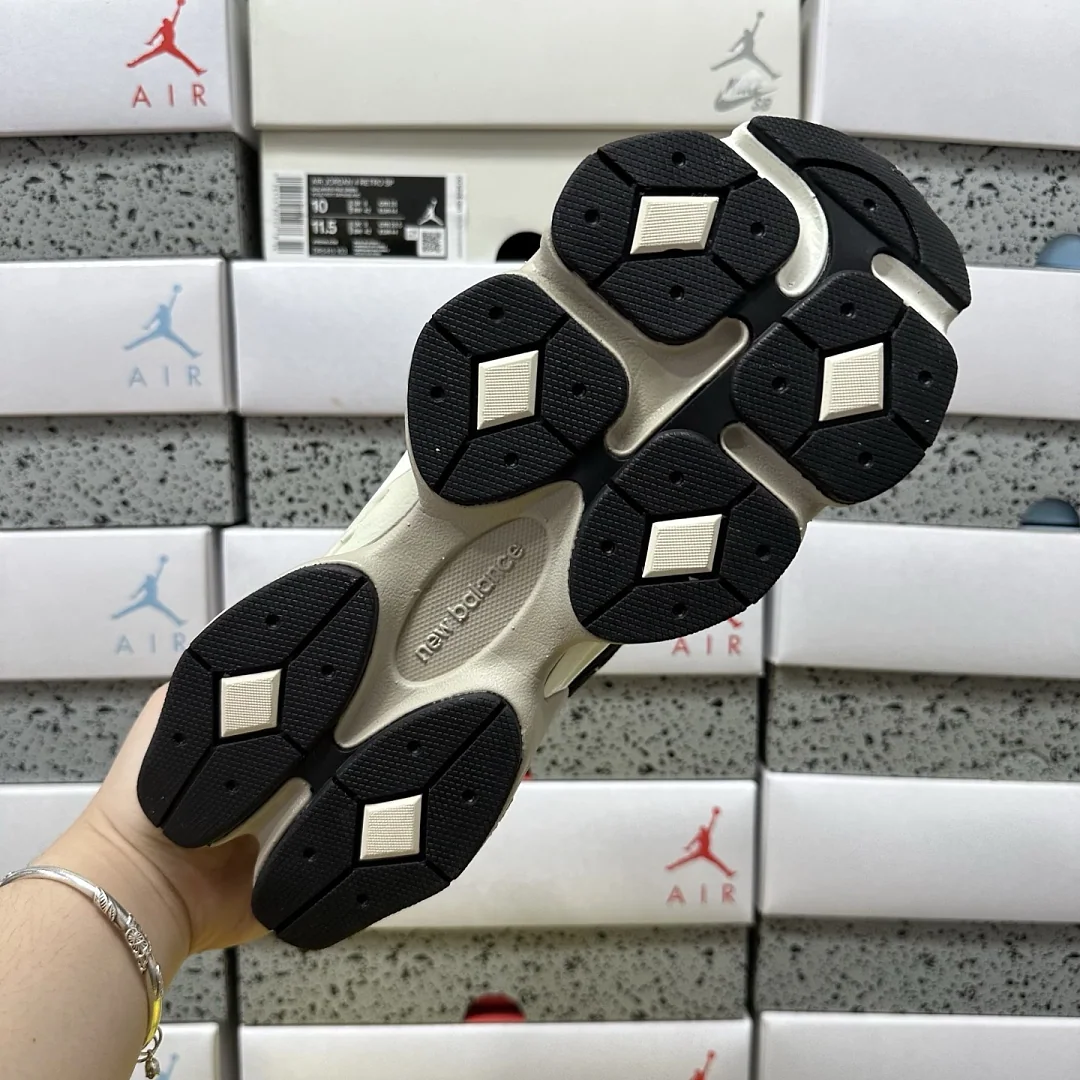 뉴발란스 [C] 9060 U9060BLZ 202196 New Balance 9060 상세 이미지 3
