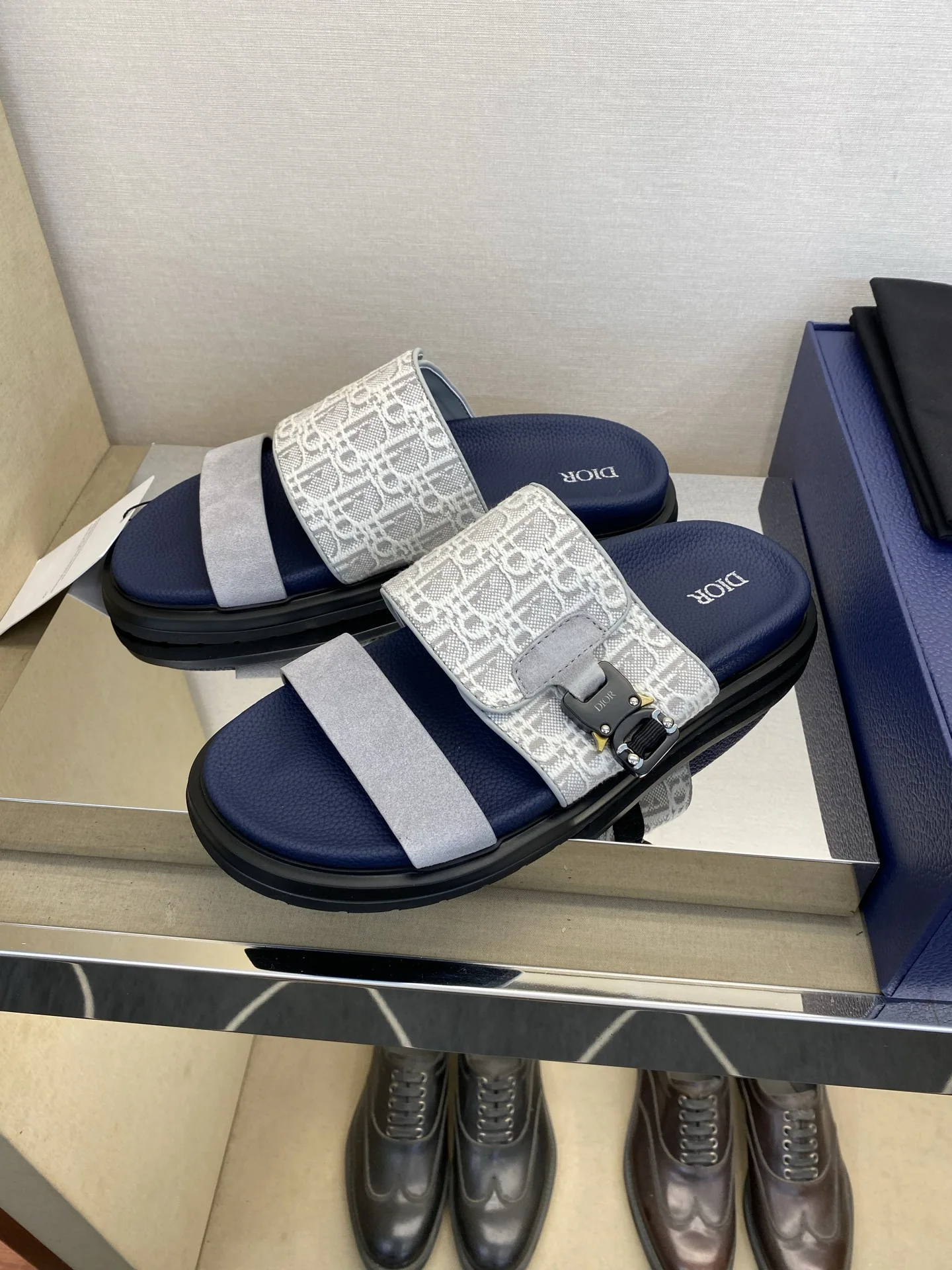 디올 남성 슬리퍼 상세 이미지 2