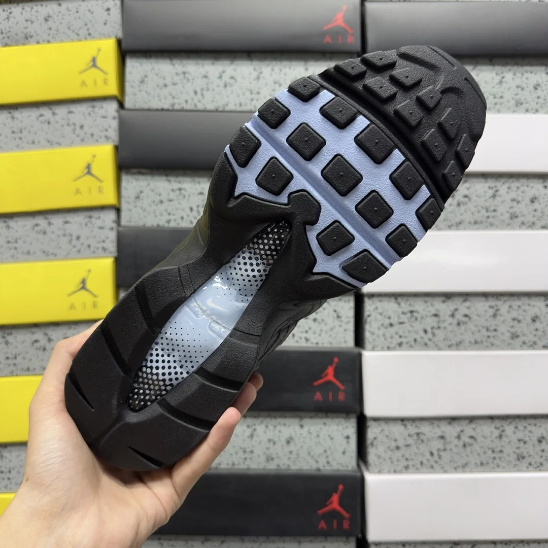 나이키 [WE] 에어 맥스 95 IQ7708-095 201768 Nike Air Max 95 Big Bubble Palace 상세 이미지 2