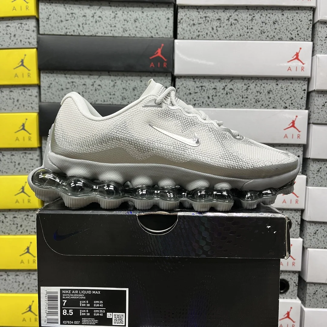 나이키 [EG] 에어 화이트 실버 그레이 IQ7634-007 201670 Nike Air Liquid Max