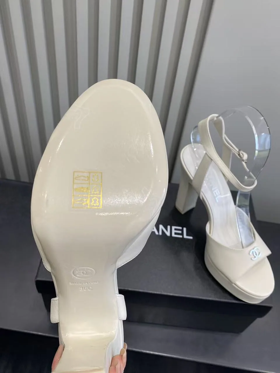 샤넬 청키 플랫폼 샌들 상세 이미지 9