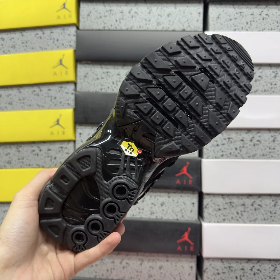나이키 [BD] 에어 맥스 플러스 FD0670-001 201901 Nike Air Max Plus Toggle Black Reflective 상세 이미지 9