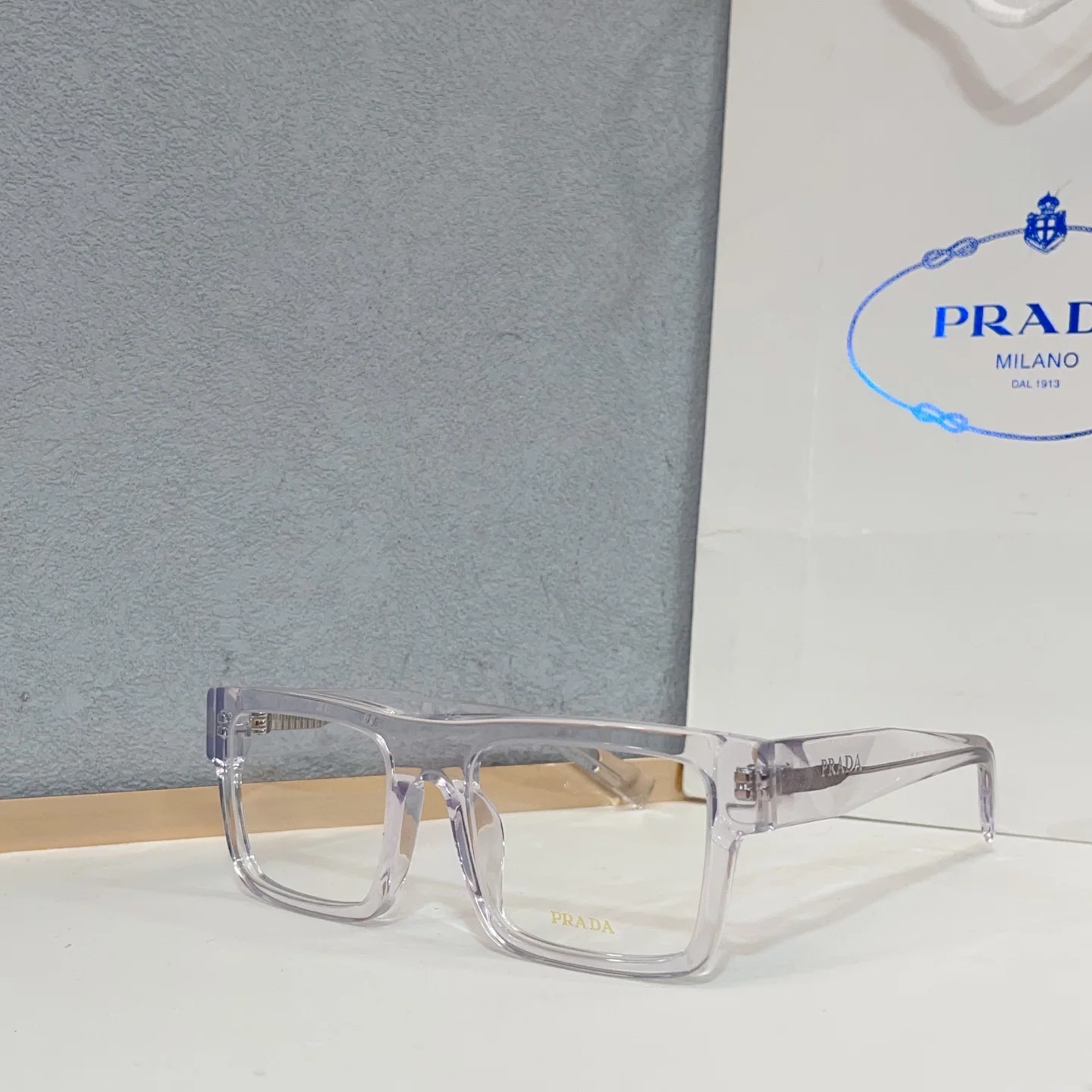 프라다 선글라스 56498 Prada Sunglasses 상세 이미지 1
