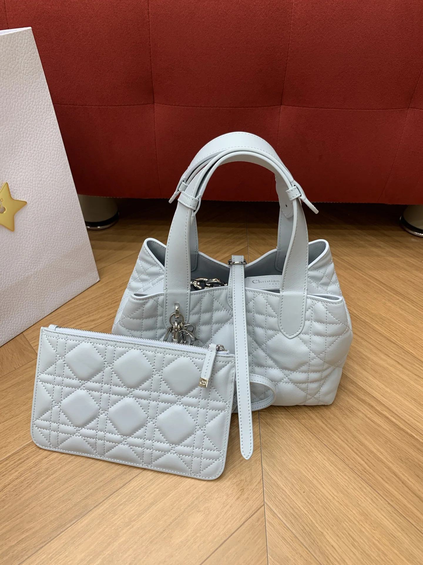 디올 투쥬르 스몰 그레시어 블루 가방 상세 이미지 2