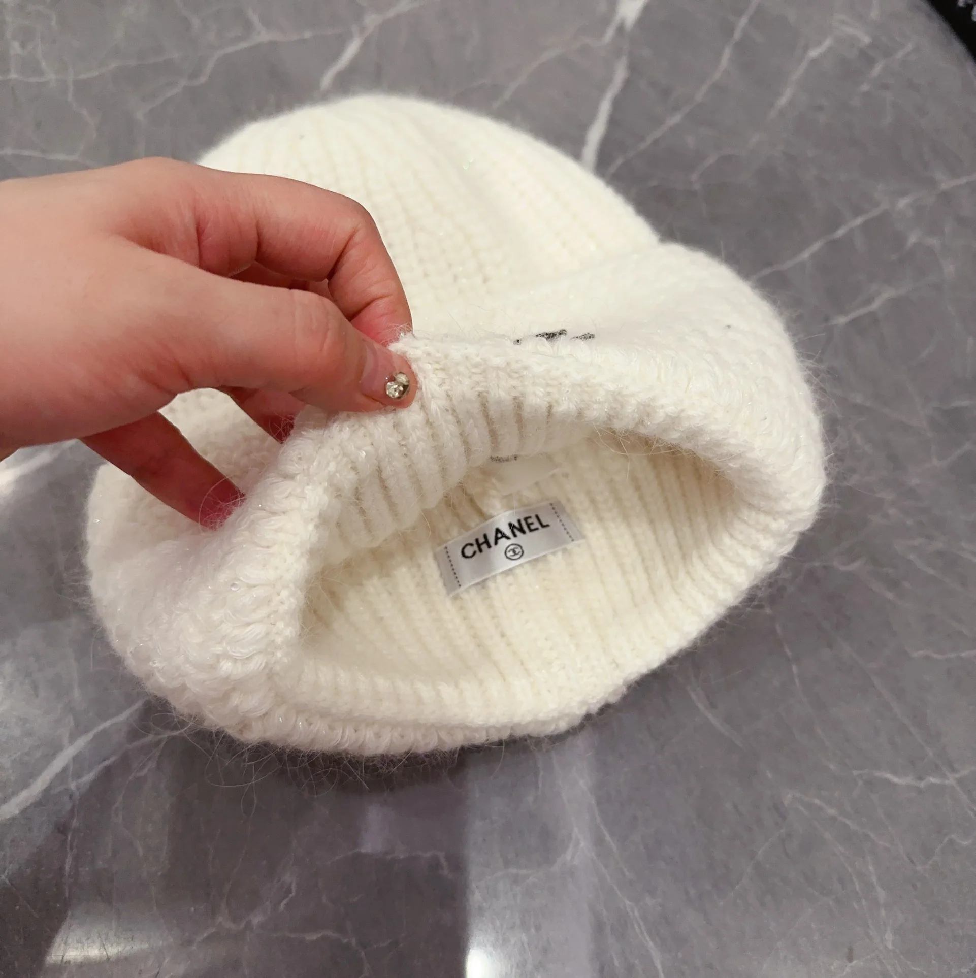 미우미우 모자 79435 Miu Miu Cap 상세 이미지 4