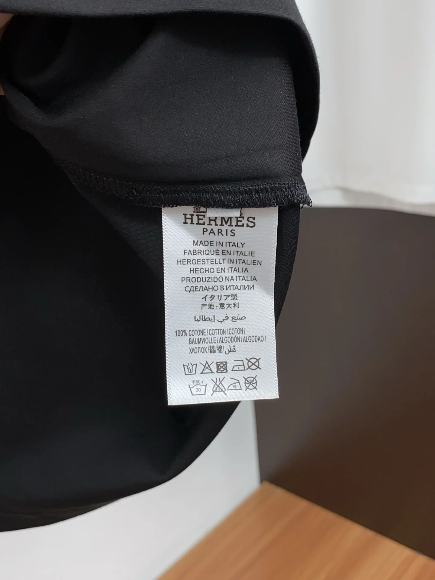 에르메스 남성 크루넥 반팔 티셔츠 상세 이미지 6
