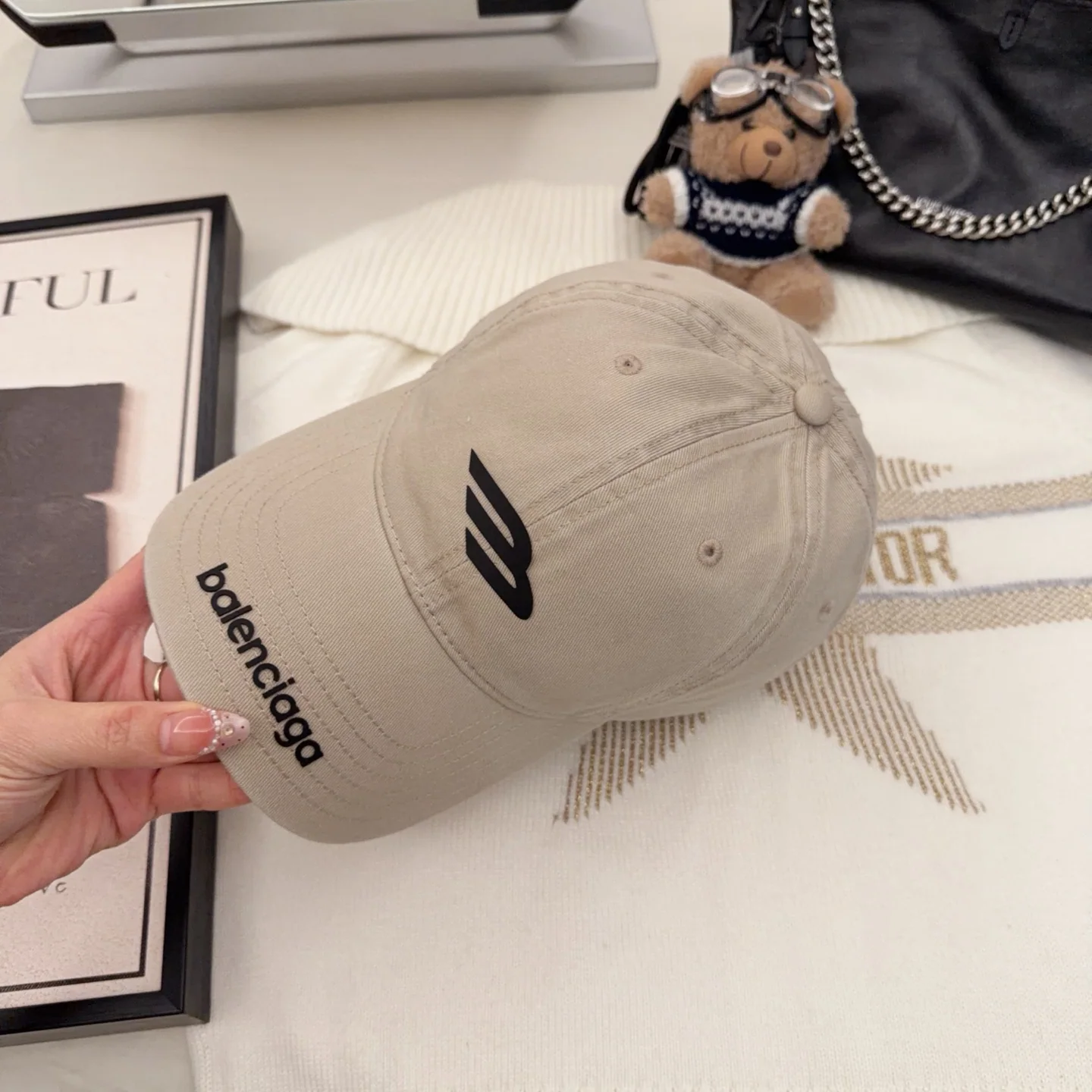 발렌시아가 모자 81763 Balenciaga Cap 상세 이미지 2