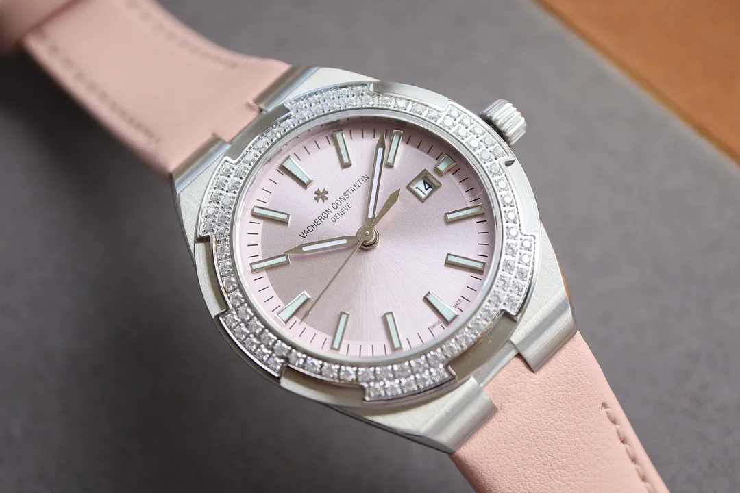 바쉐론콘스탄틴 바쉐론 콘스탄틴 오버시즈 4600 V 자동 CC 공장 레플리카 43597 Vacheron Constantin 상세 이미지 7