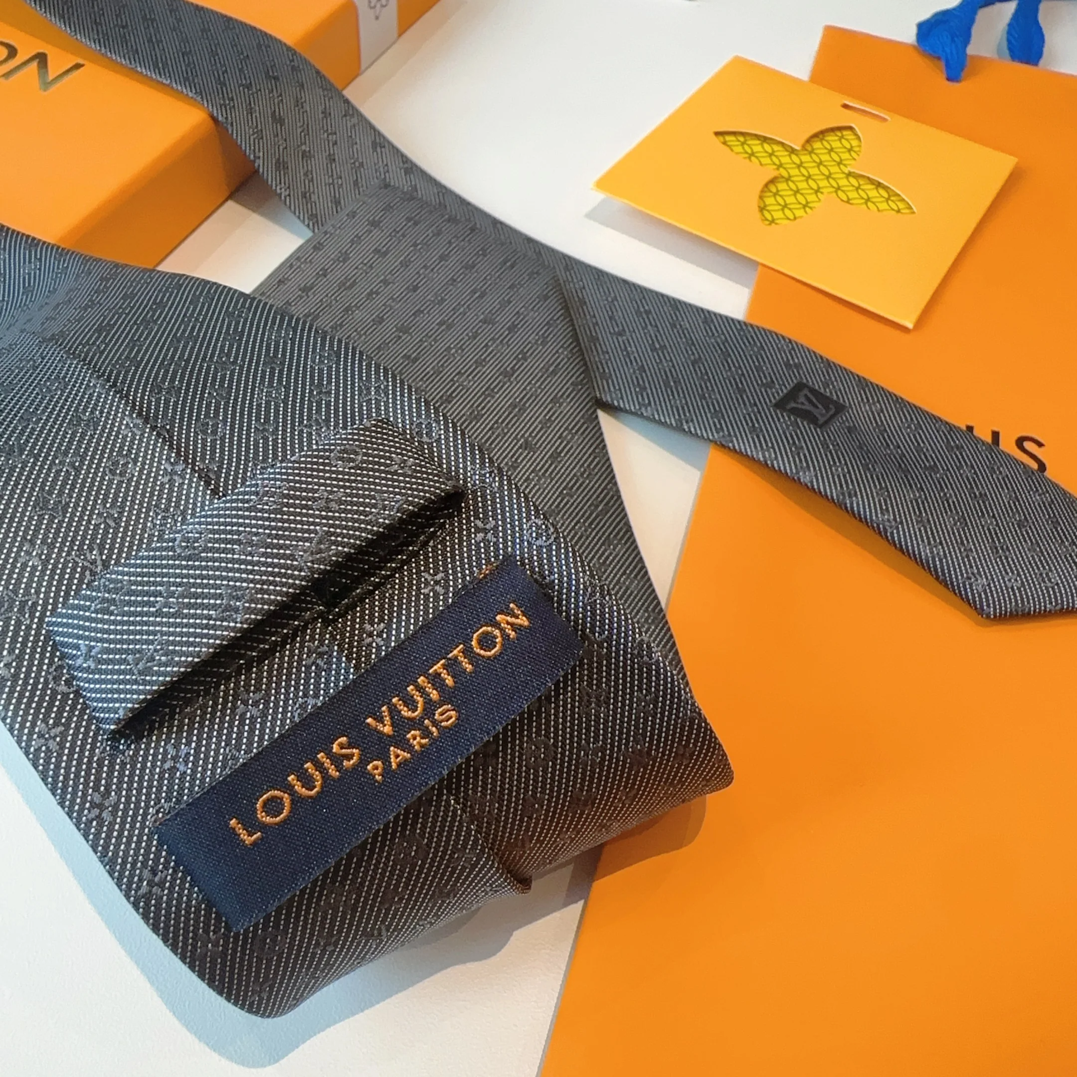 루이비통 넥타이 90000 Louis Vuitton Accessories 상세 이미지 16