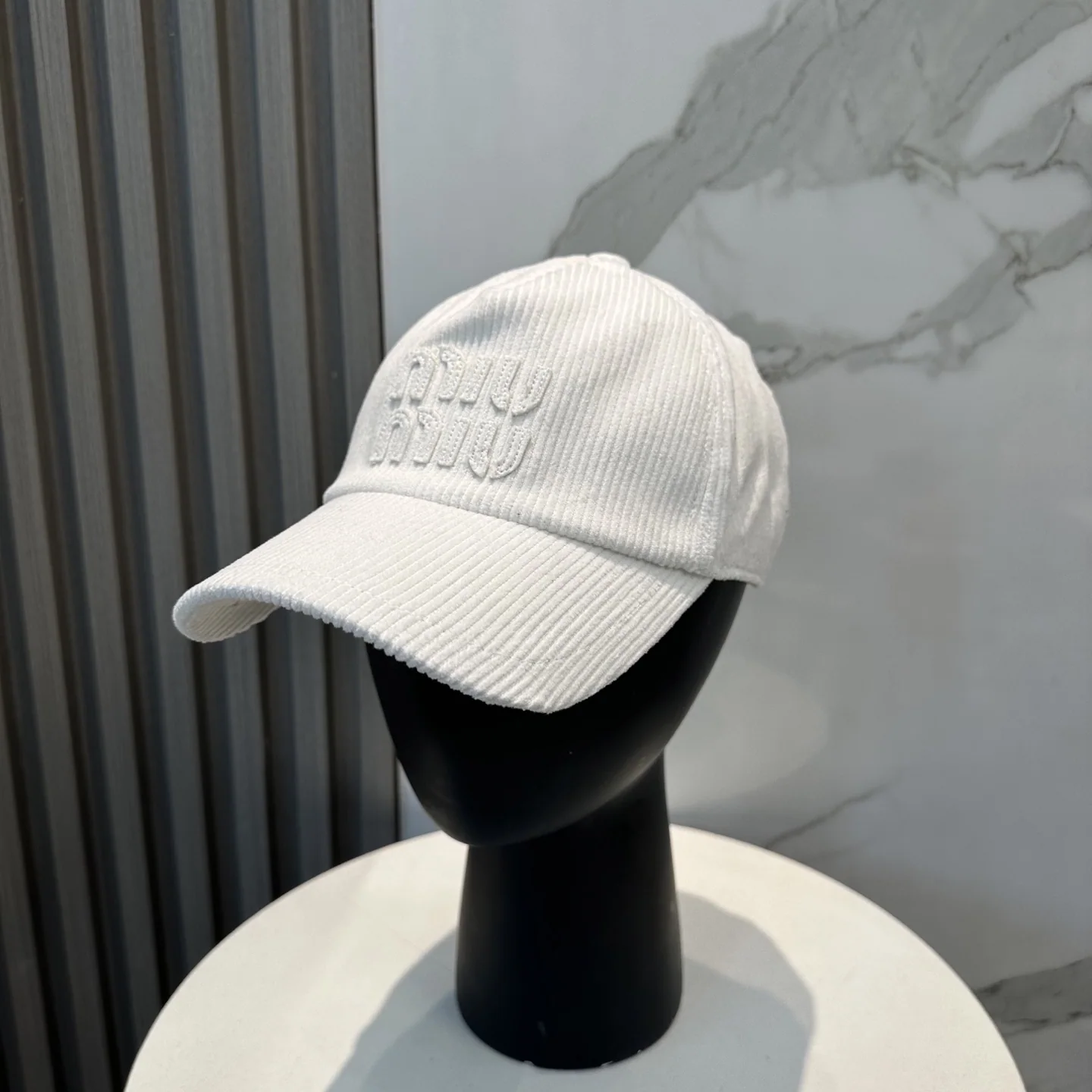 미우미우 코듀로이 야구모자 118841