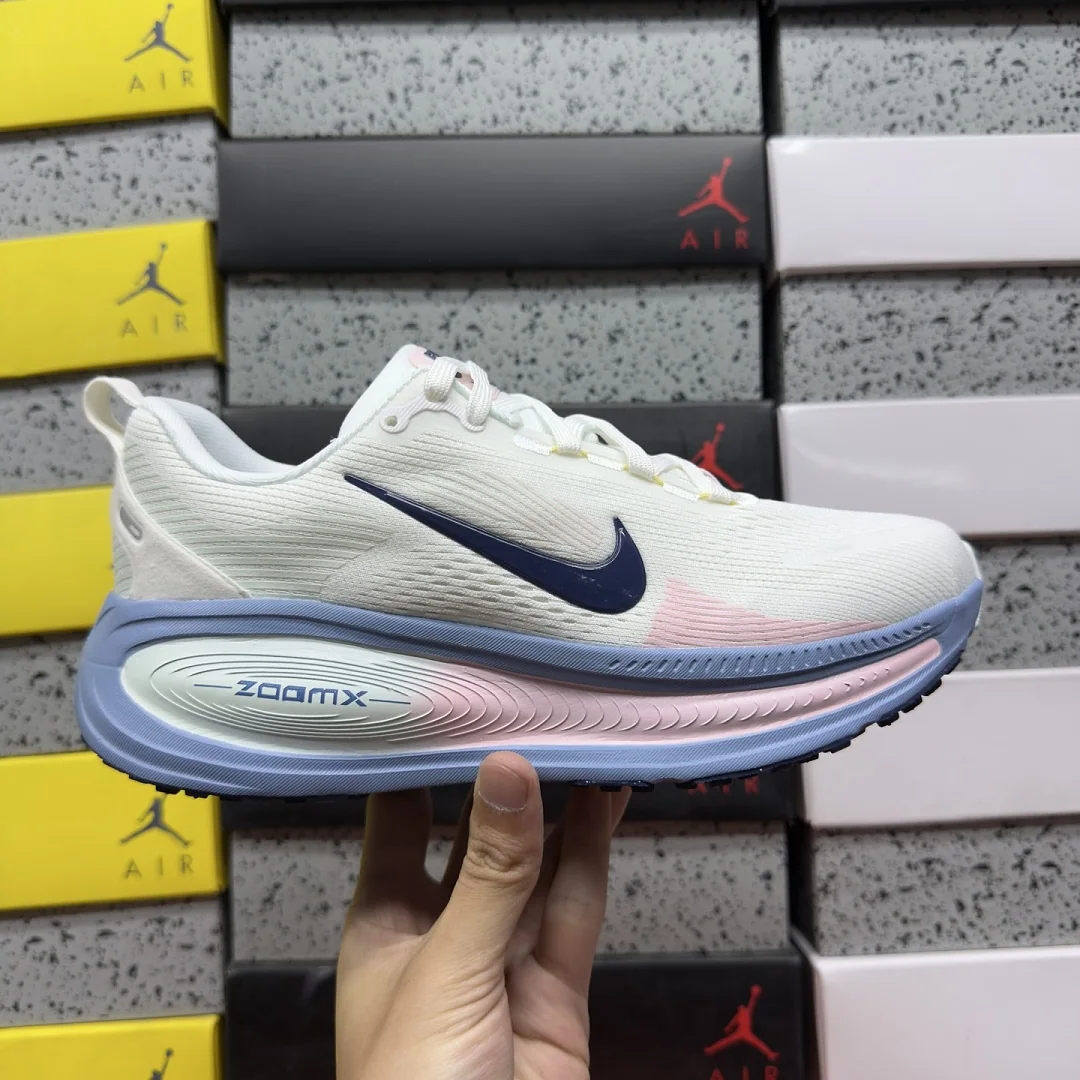나이키 [XY] 보메로 18 HM6804-115 201742 Nike Vomero 18 White Work Blue Barely Green 상세 이미지 4