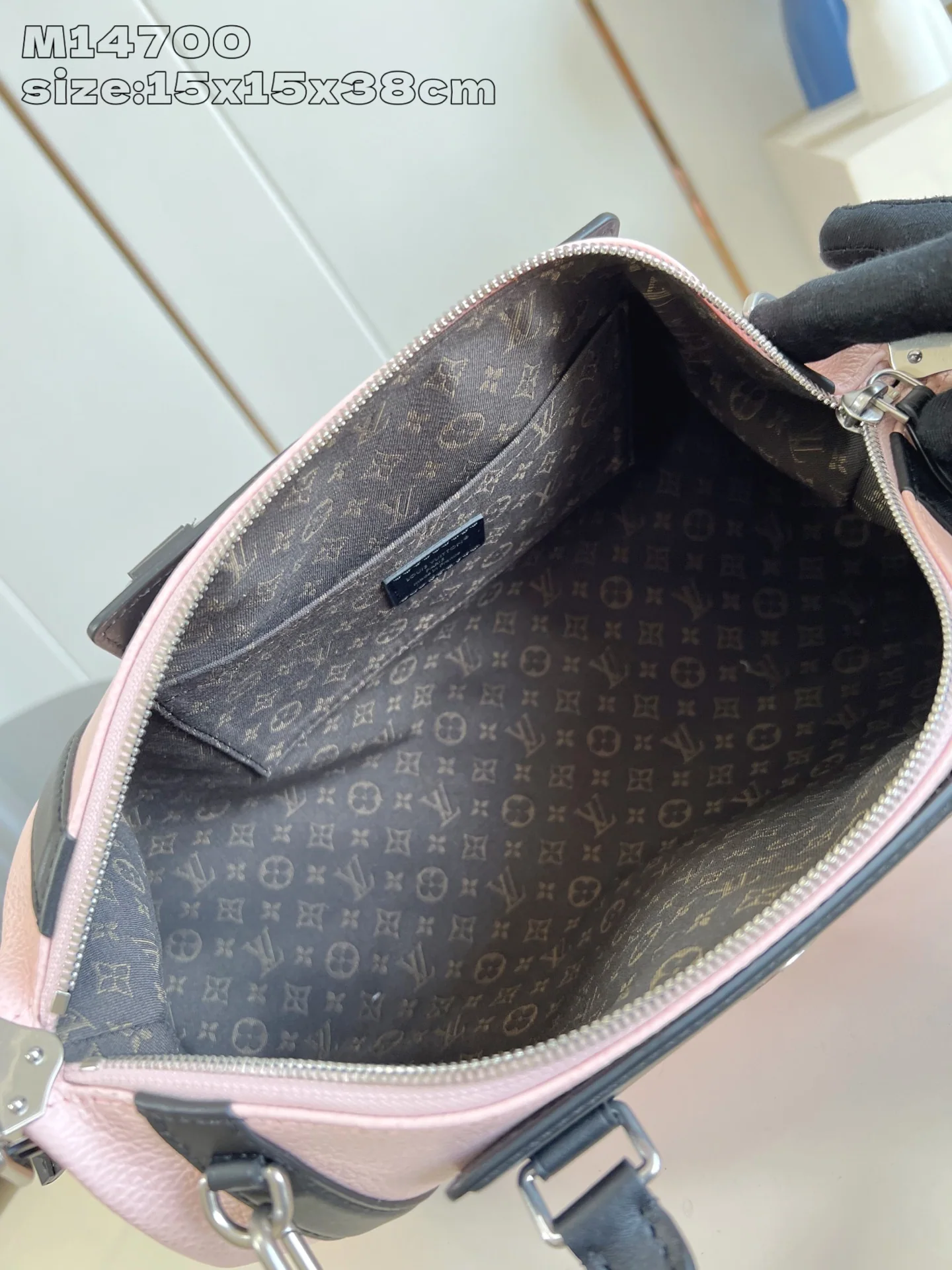 루이비통 LV 바이커 미디엄 핸드백 M14700 상세 이미지 8