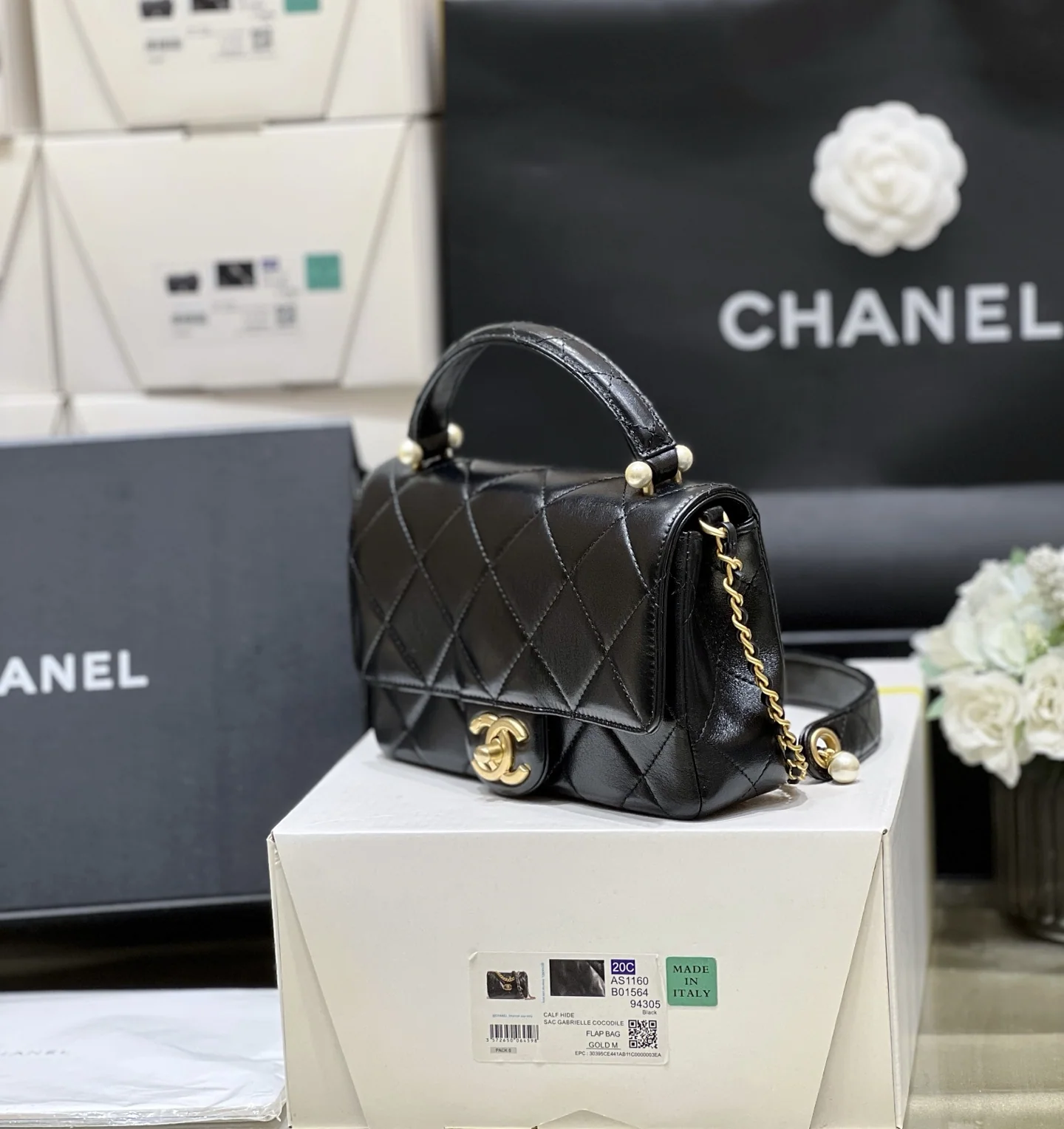 샤넬 진주 손잡이 양가죽 미니 숄더백 AS53399 상세 이미지 4