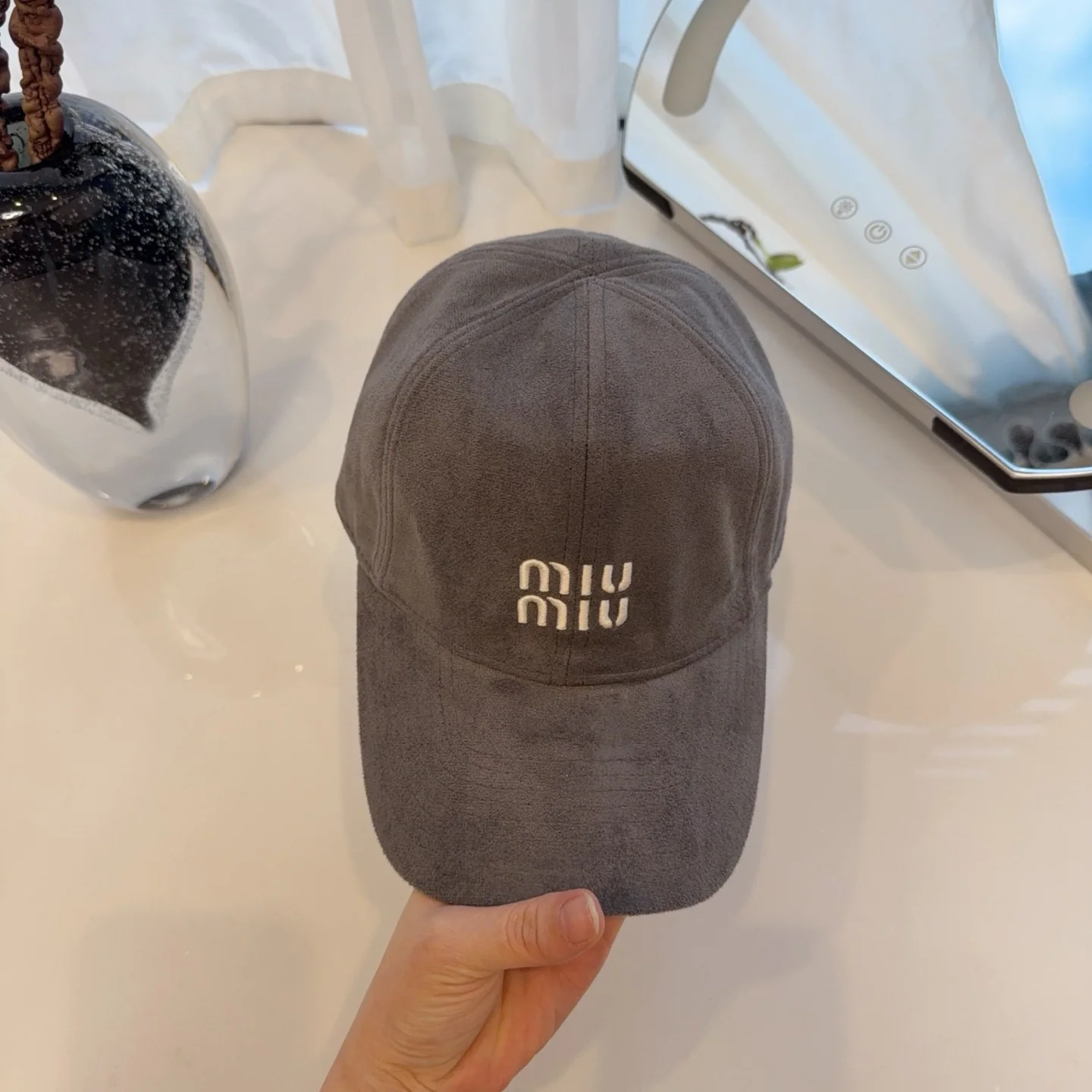 미우미우 모자 81381 Miu Miu Cap 상세 이미지 3
