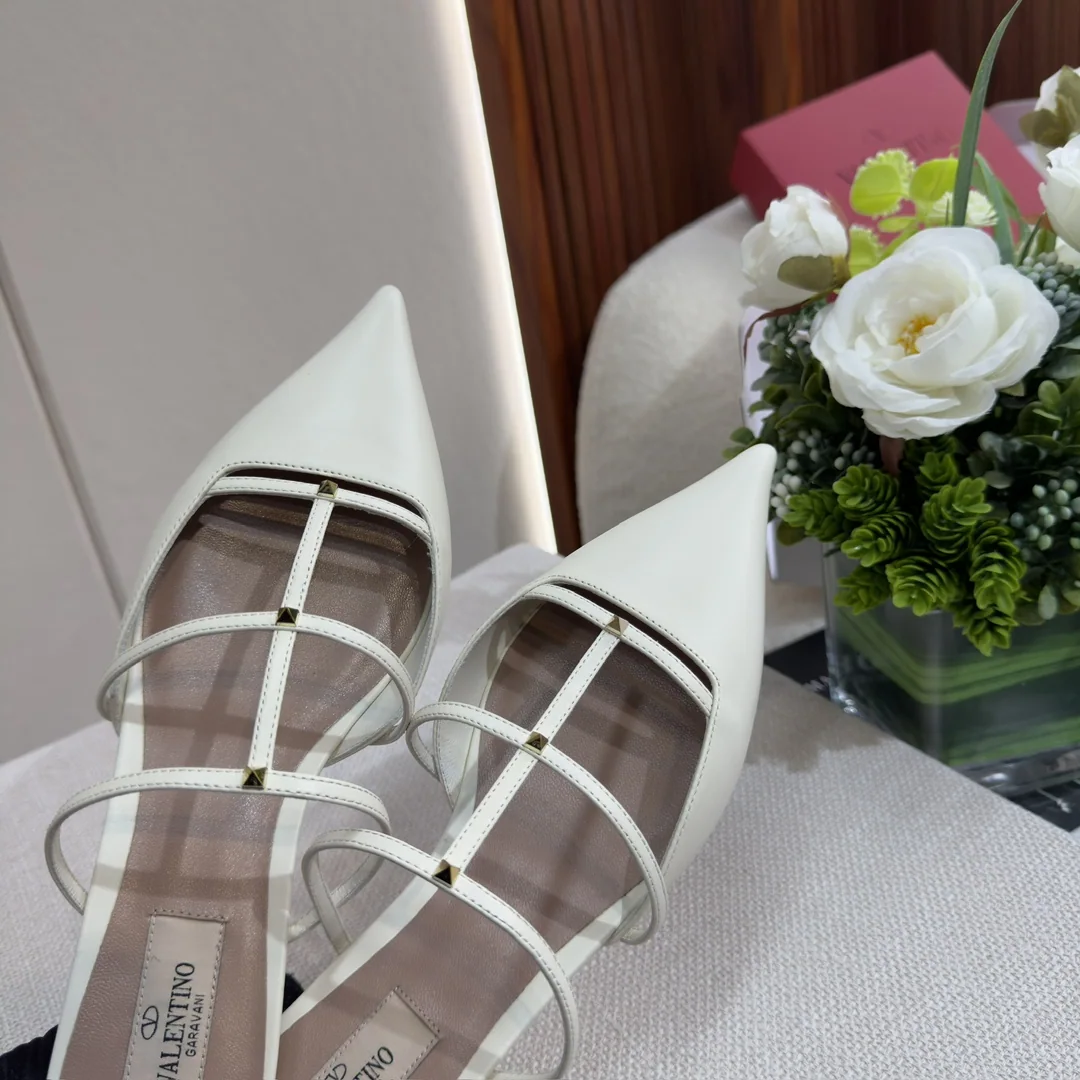 발렌티노 가라바니 락스터드 위스피 마이크로힐 뮬 상세 이미지 9