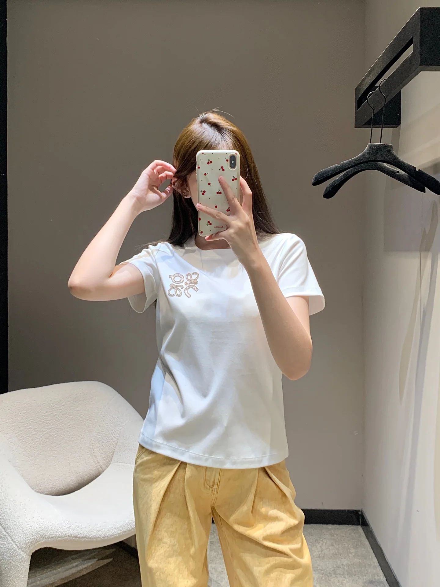 로에베 자수 크루넥 반팔 티셔츠 26 SS 상세 이미지 3