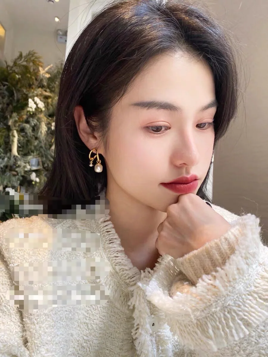 비비안웨스트우드 새턴 귀걸이 상세 이미지 3