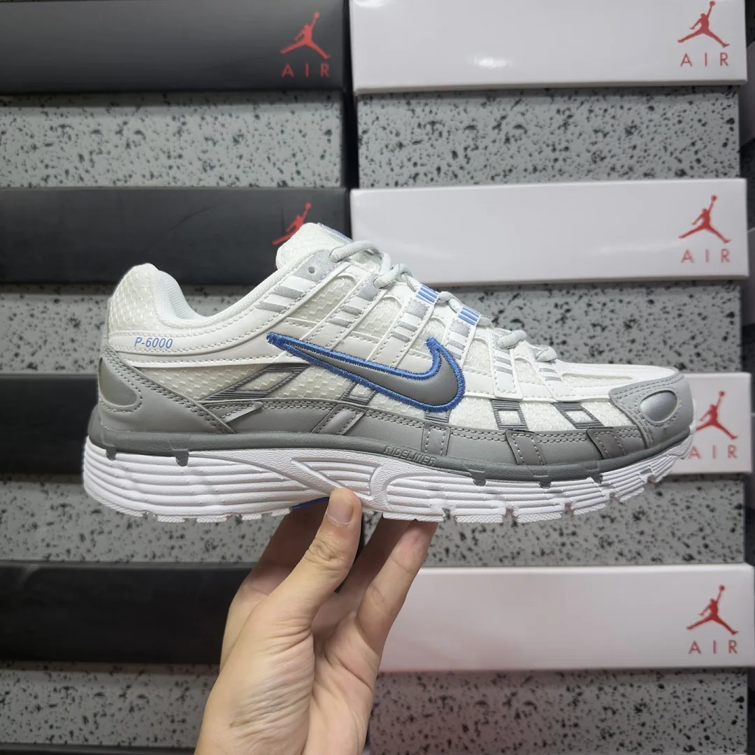 나이키 [PE] P 6000 IR1477-121 201787 Nike P-6000 White Metallic Silver Blue 상세 이미지 9