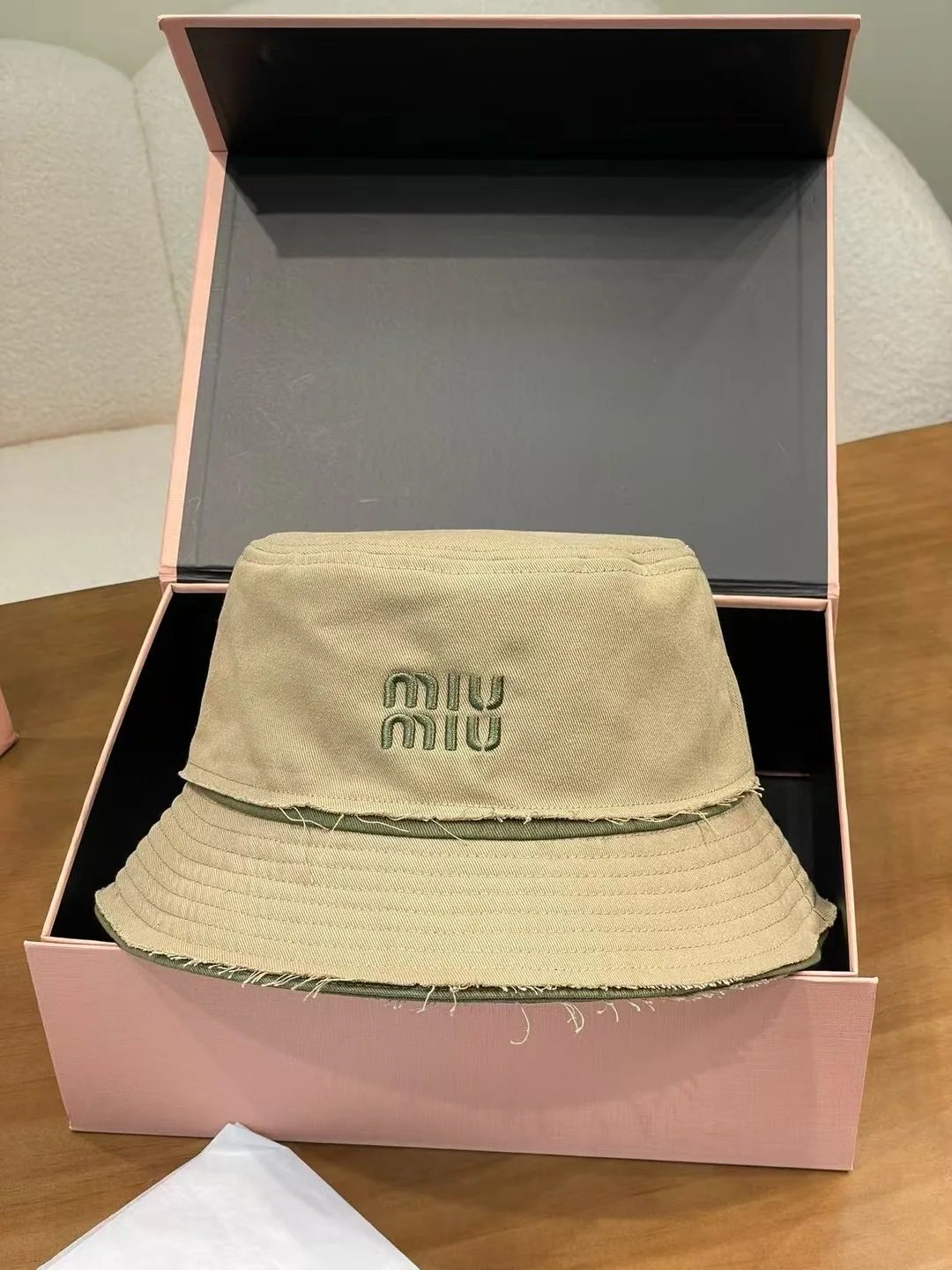 미우미우 모자 81309 Miu Miu Cap 상세 이미지 2