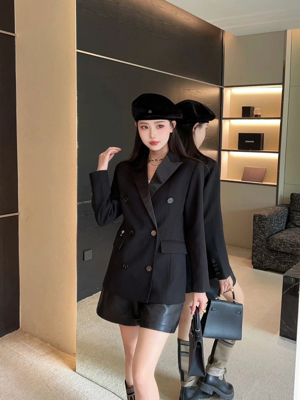 디올 깃털 카라 배색 더블버튼 여성 자켓 상세 이미지 1