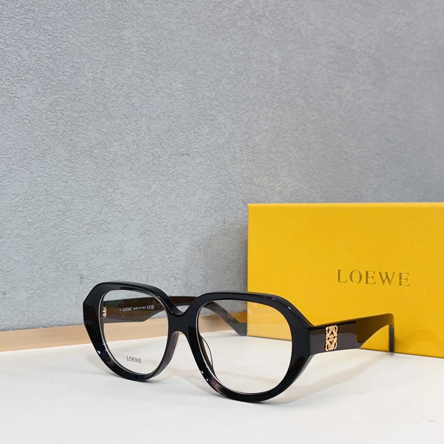 로에베 LW50104 I 선글라스 상세 이미지 1