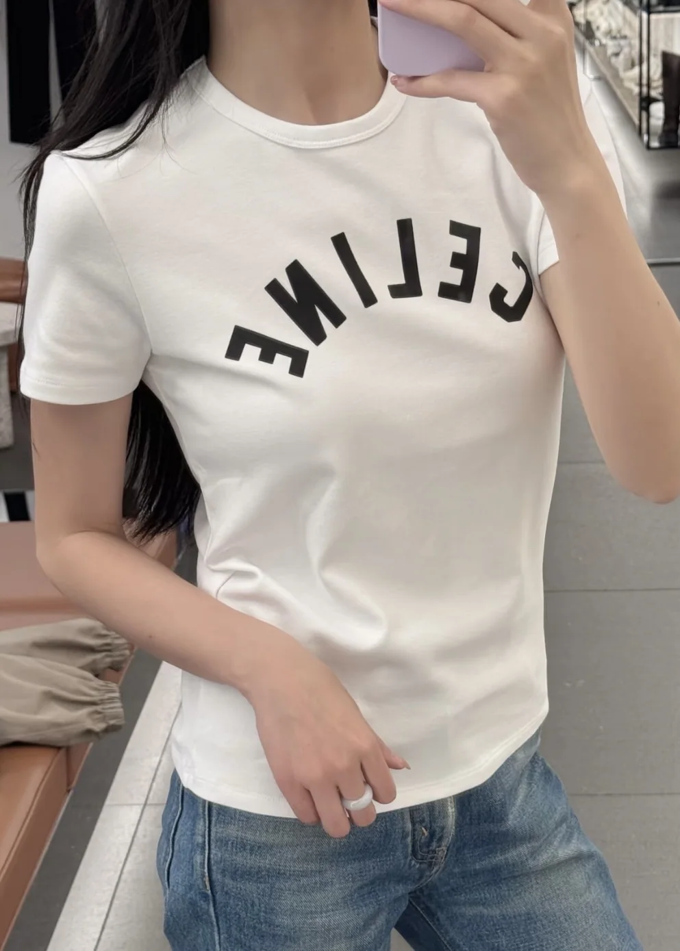 셀린느 화이트 슬림핏 반팔 티셔츠 상세 이미지 8
