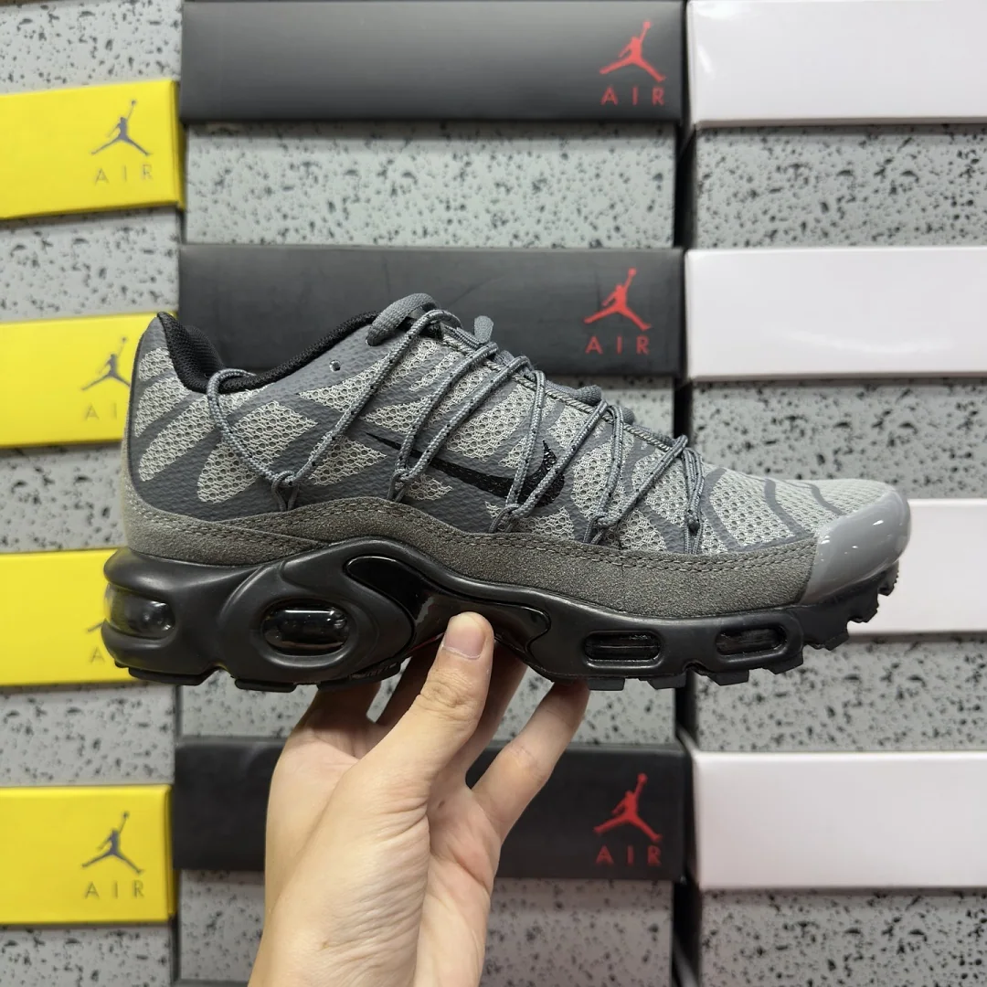 나이키 [BD] 에어 맥스 플러스 FD0670-002 201912 Nike Air Max Plus Toggle Grey Reflective 상세 이미지 3