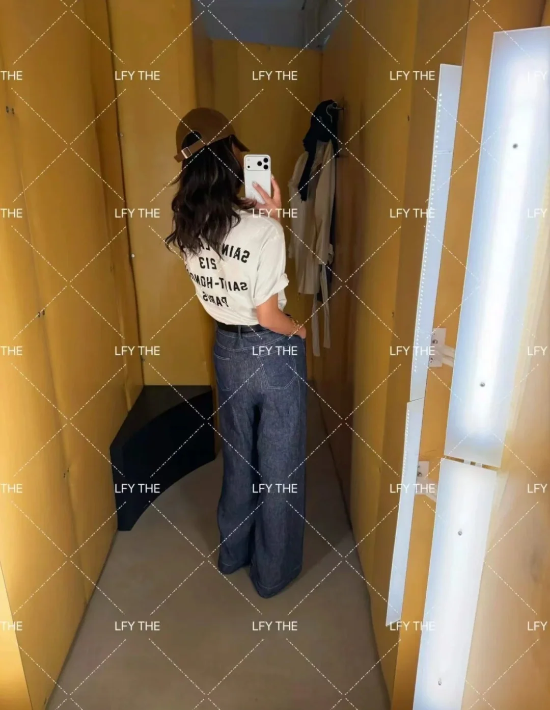 생로랑 여성 크루넥 반팔 티셔츠 상세 이미지 2