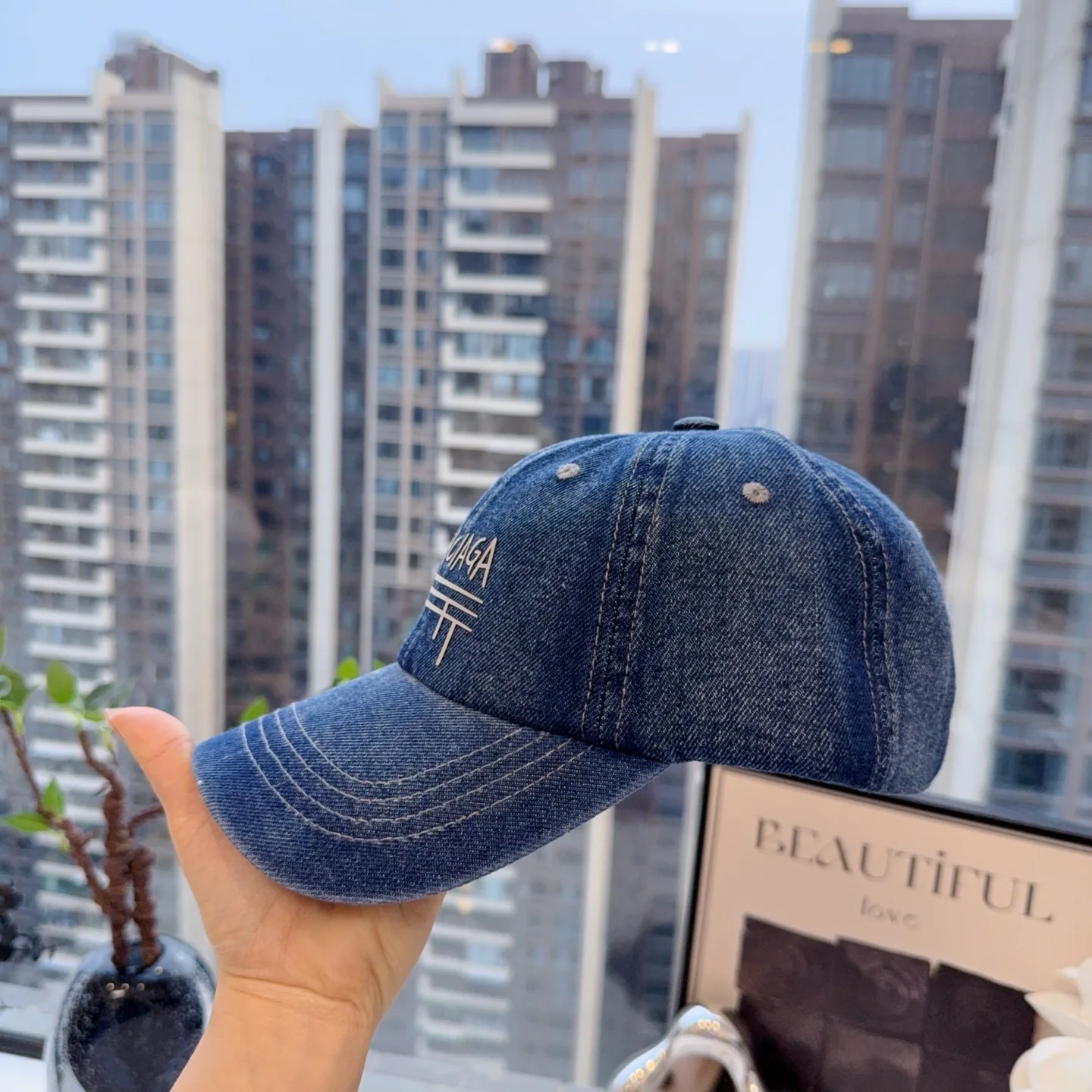 발렌시아가 데님 데미지 베이스볼 캡 상세 이미지 7