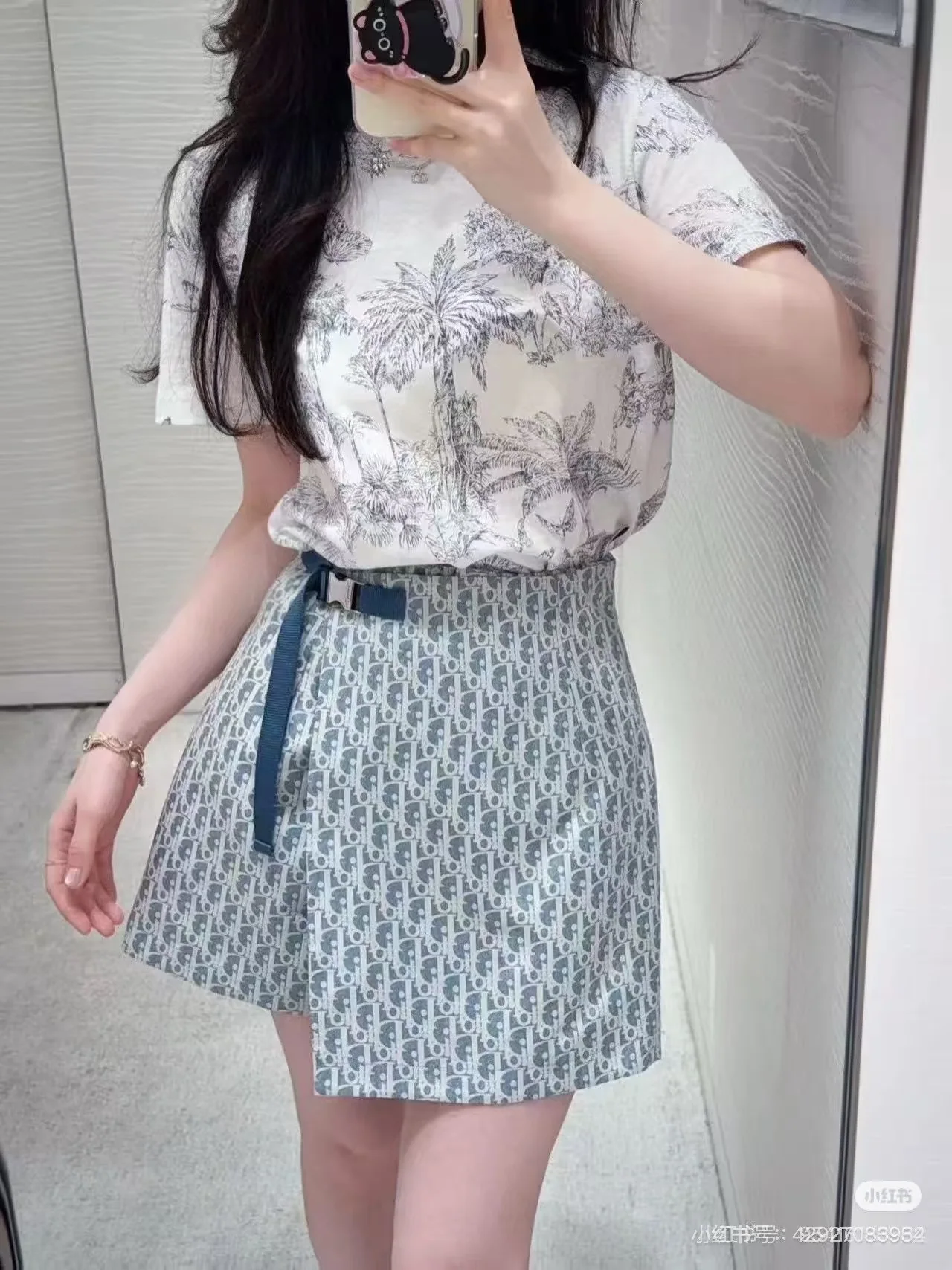 디올 여성 린넨 코튼 나비 프린트 반팔 티셔츠 상세 이미지 5