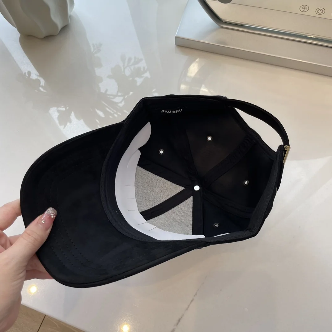 미우미우 스웨이드 야구모자 상세 이미지 5