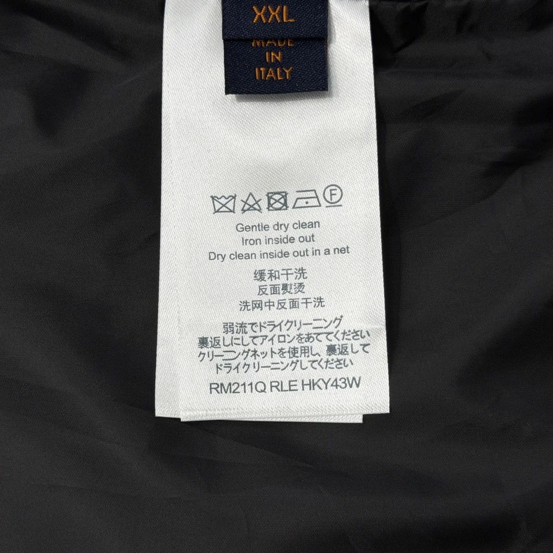루이비통 모노그램 로고 자수 후드 재킷 남성 상세 이미지 9