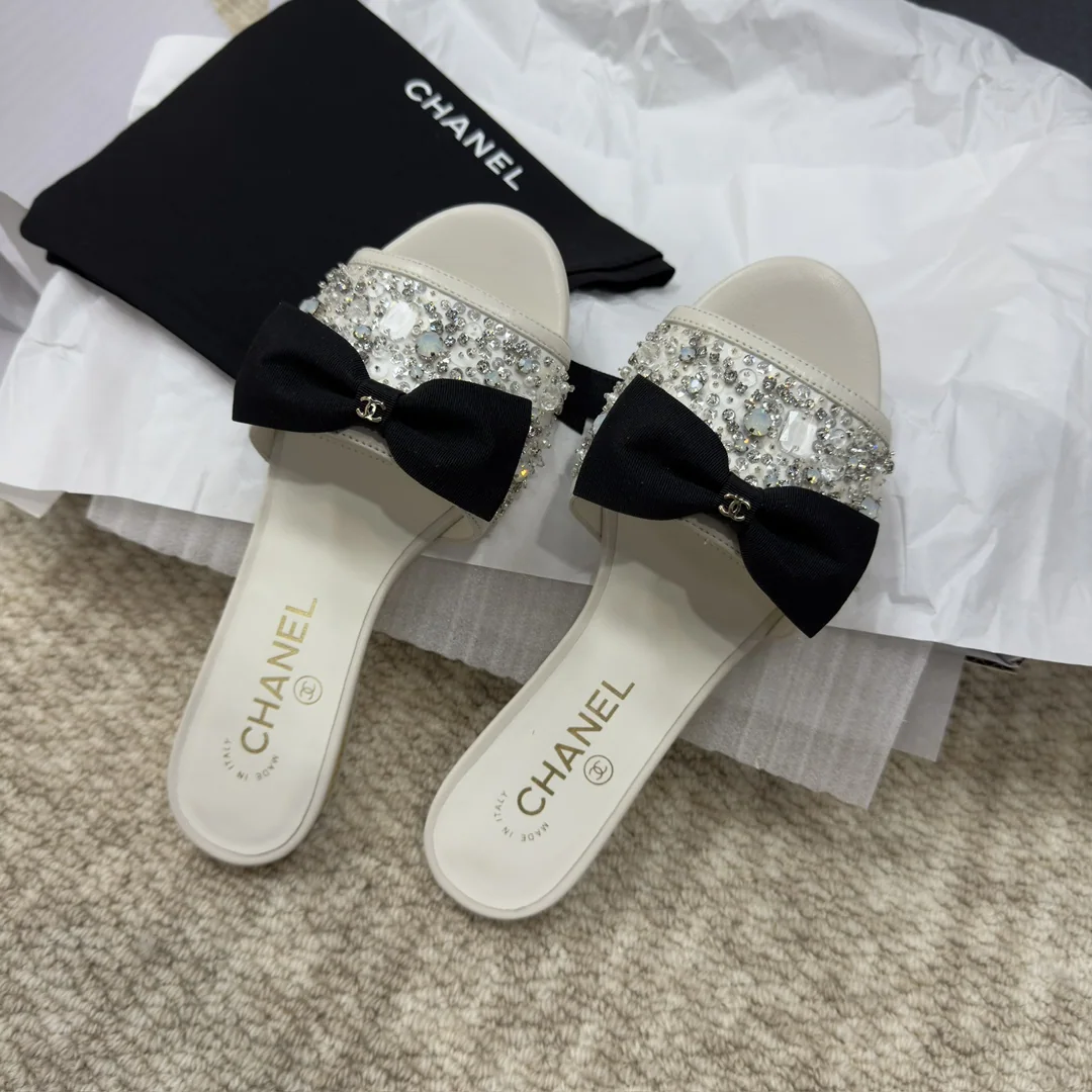 샤넬 메티에다르 리본 크리스털 슬리퍼 상세 이미지 4