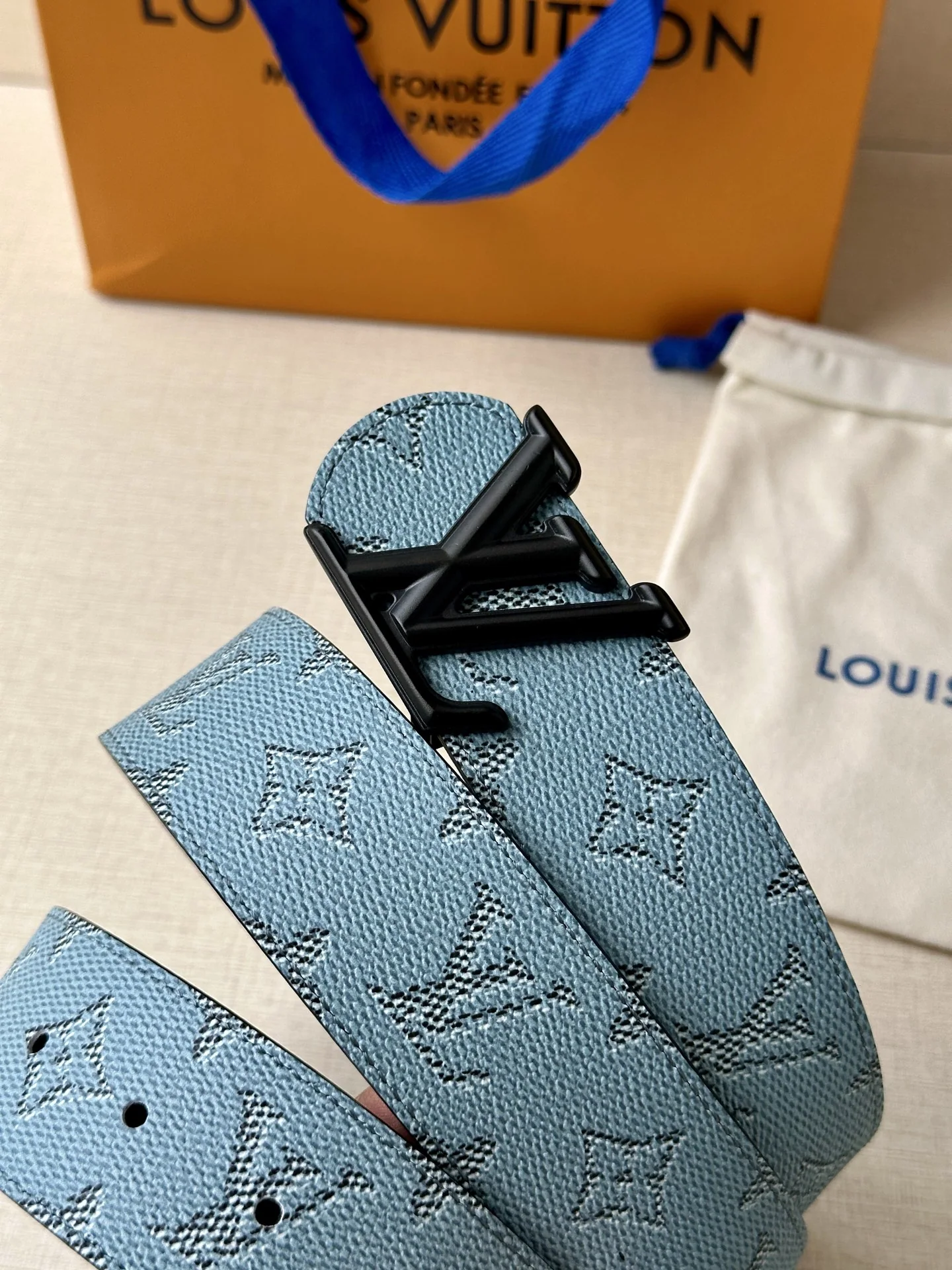 루이비통 LV 모노그램 버클 리버서블 벨트 상세 이미지 4