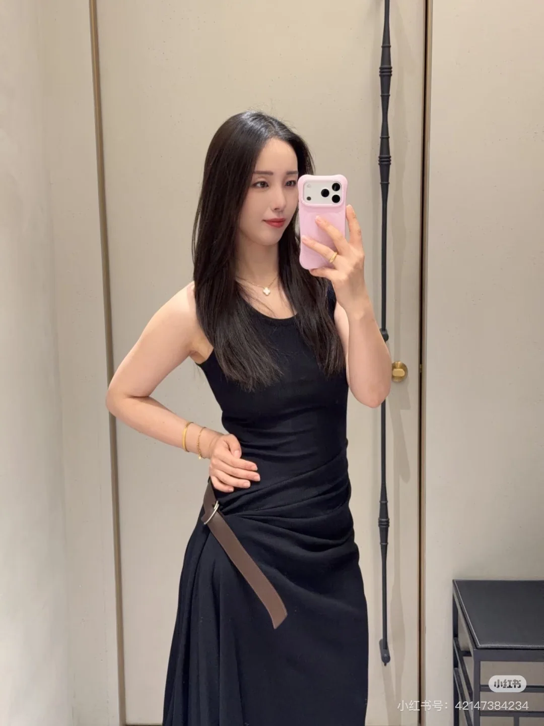 로에베 허리 주름 벨트 원피스 상세 이미지 8