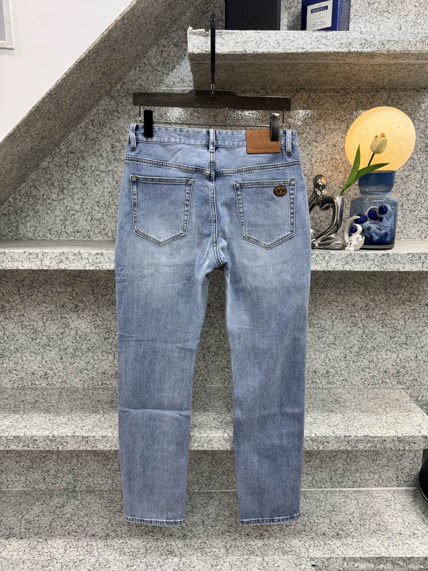 발렌티노 슬림 스트레이트 레그 남성 청바지 상세 이미지 3