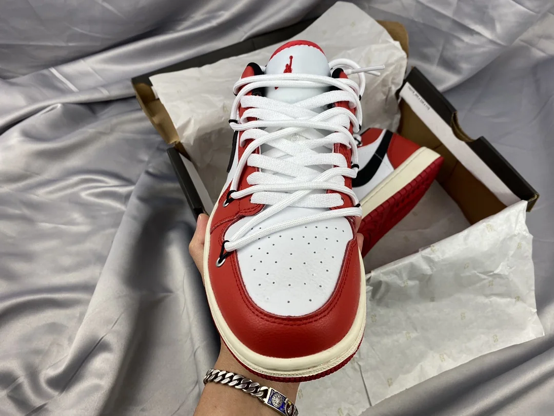 오프화이트 AJ 1 로우탑 농구화 상세 이미지 3