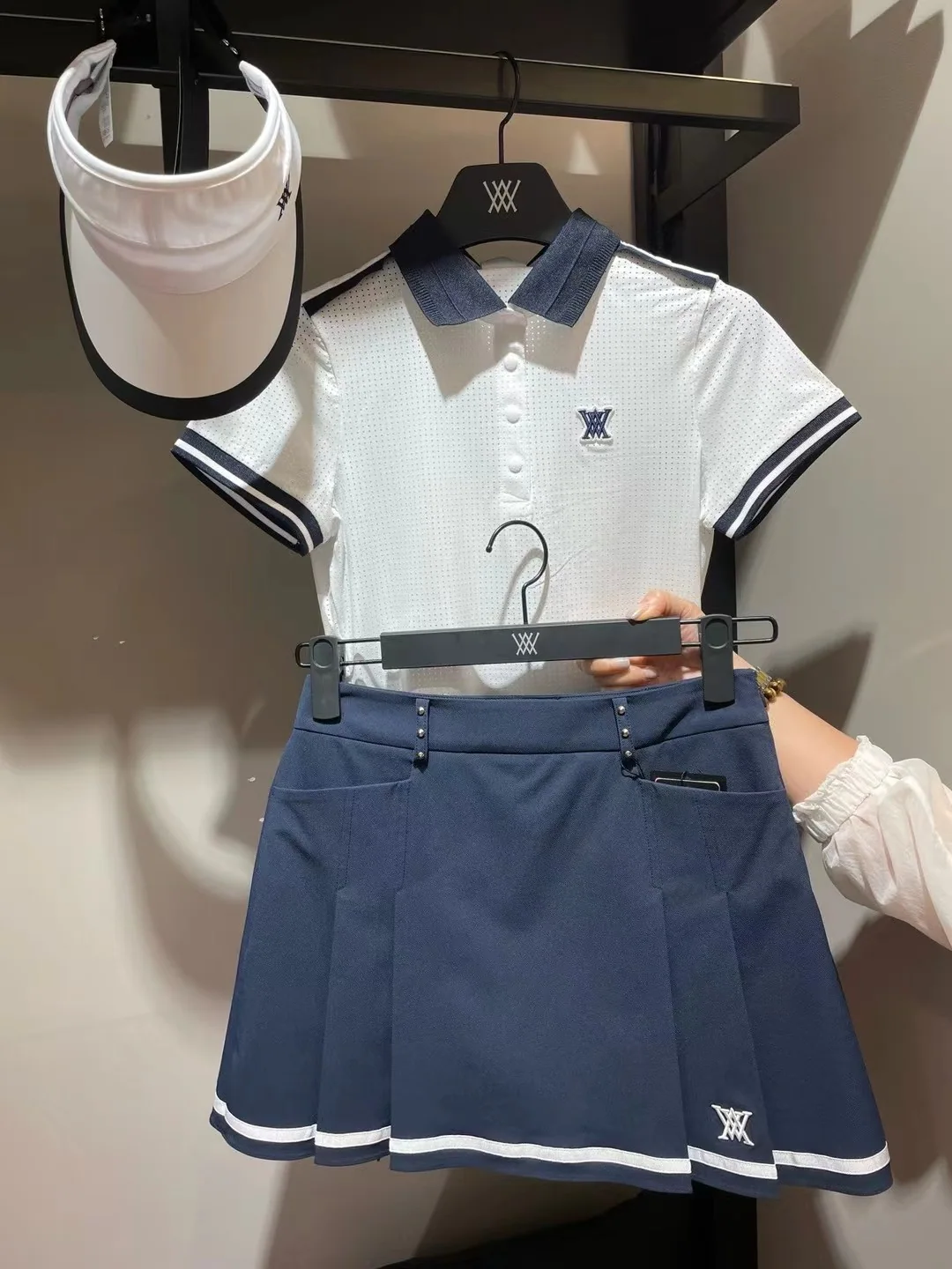 어뉴골프 여성용 카라 반팔 메시 탑 상세 이미지 6