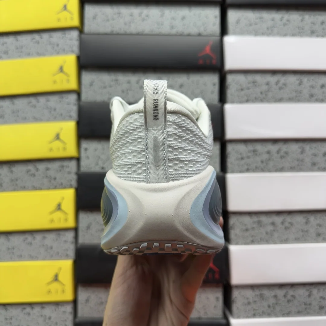 나이키 [XY] 보메로 플러스 오프 HV8150-111 201821 Nike Vomero Plus Off White Thunderstorm 상세 이미지 5