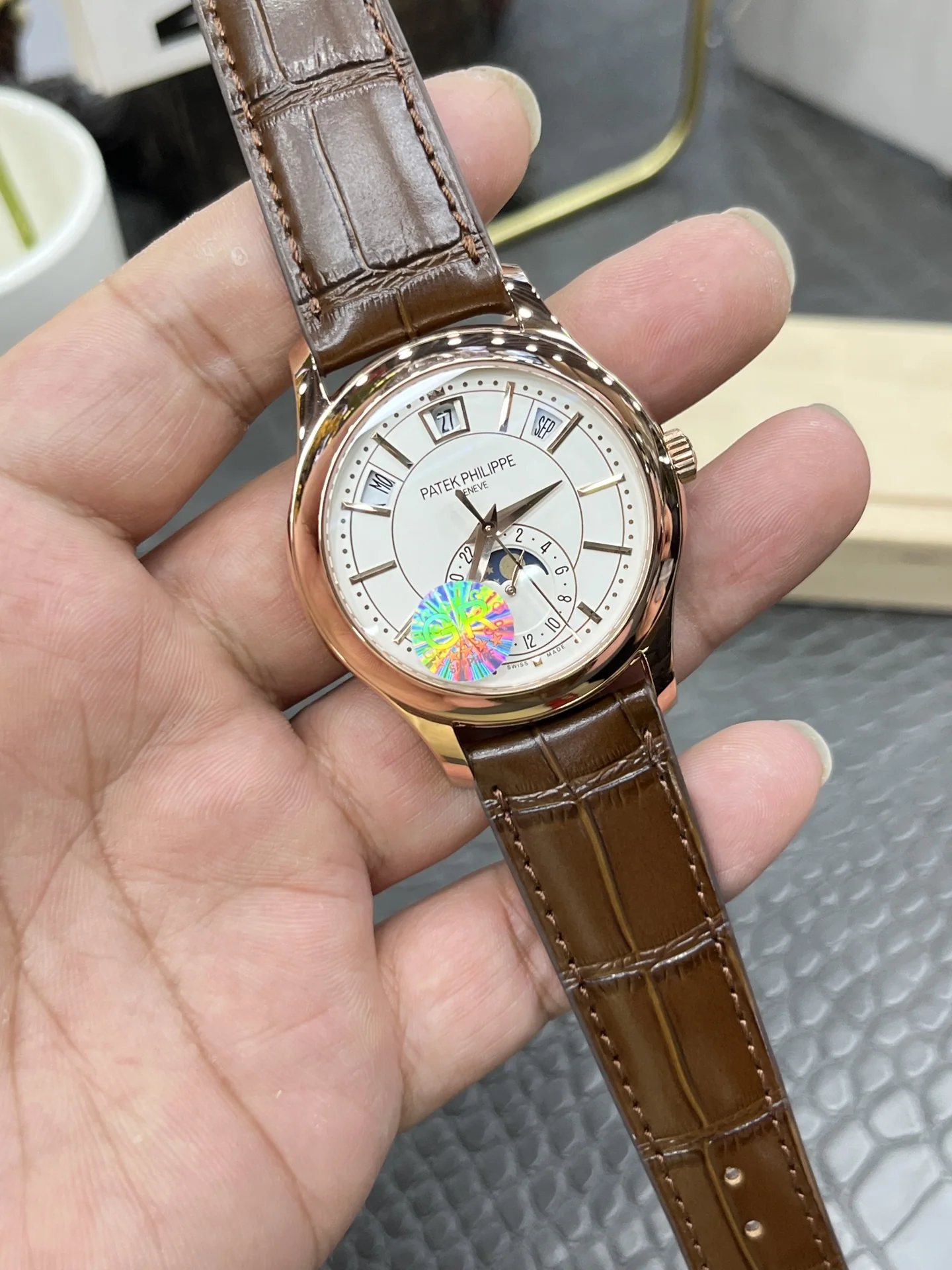 파텍필립 컴플리케이션 애뉴얼 캘린더 자동 시계 40MM5205 G 상세 이미지 3