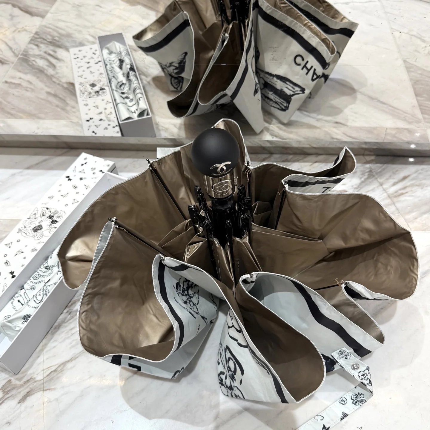 샤넬 우산 85270 Chanel Umbrella 상세 이미지 5