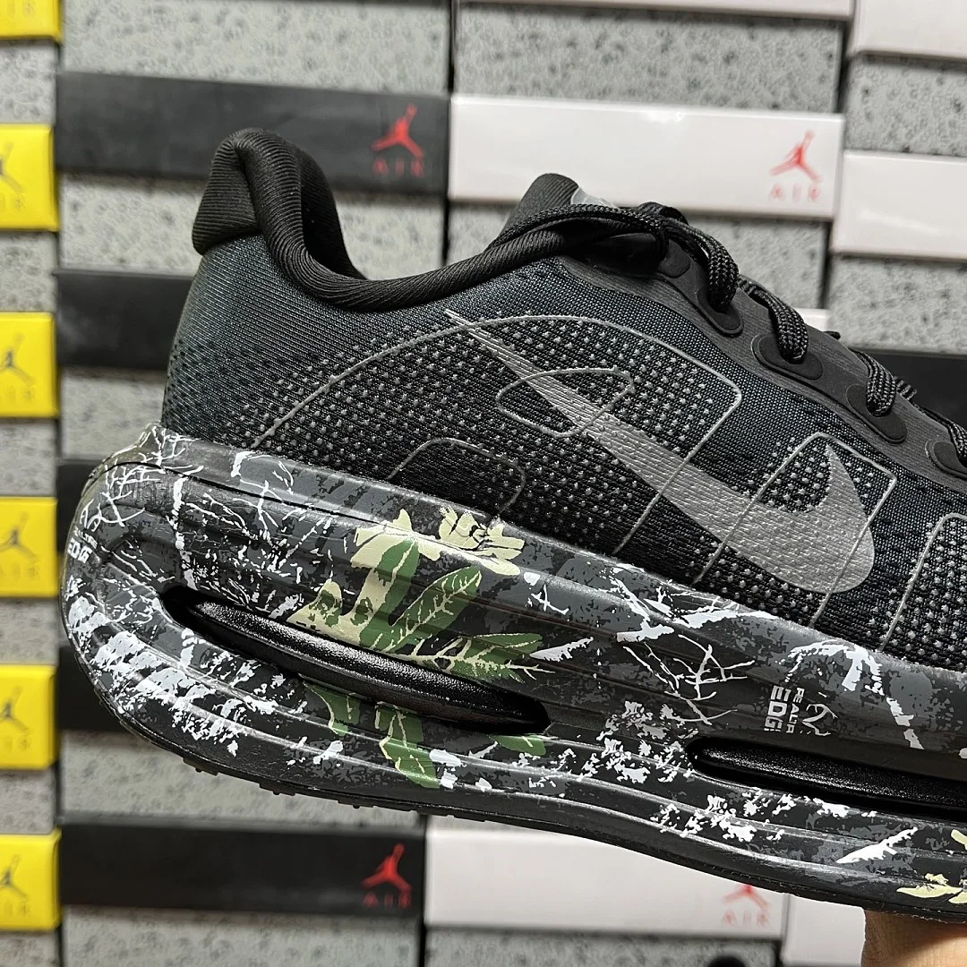 나이키 [M] 보메로 프리미엄 I07325 201653 Nike Vomero Premium Realtree Camo Black -001 상세 이미지 2