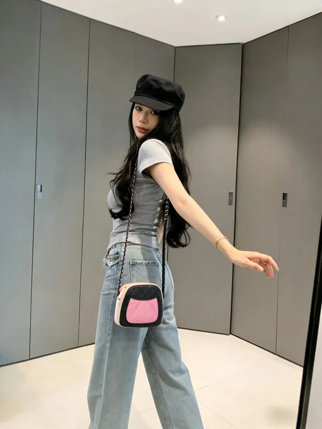 샤넬 다이아몬드 장식 여성 반팔 티셔츠 상세 이미지 9