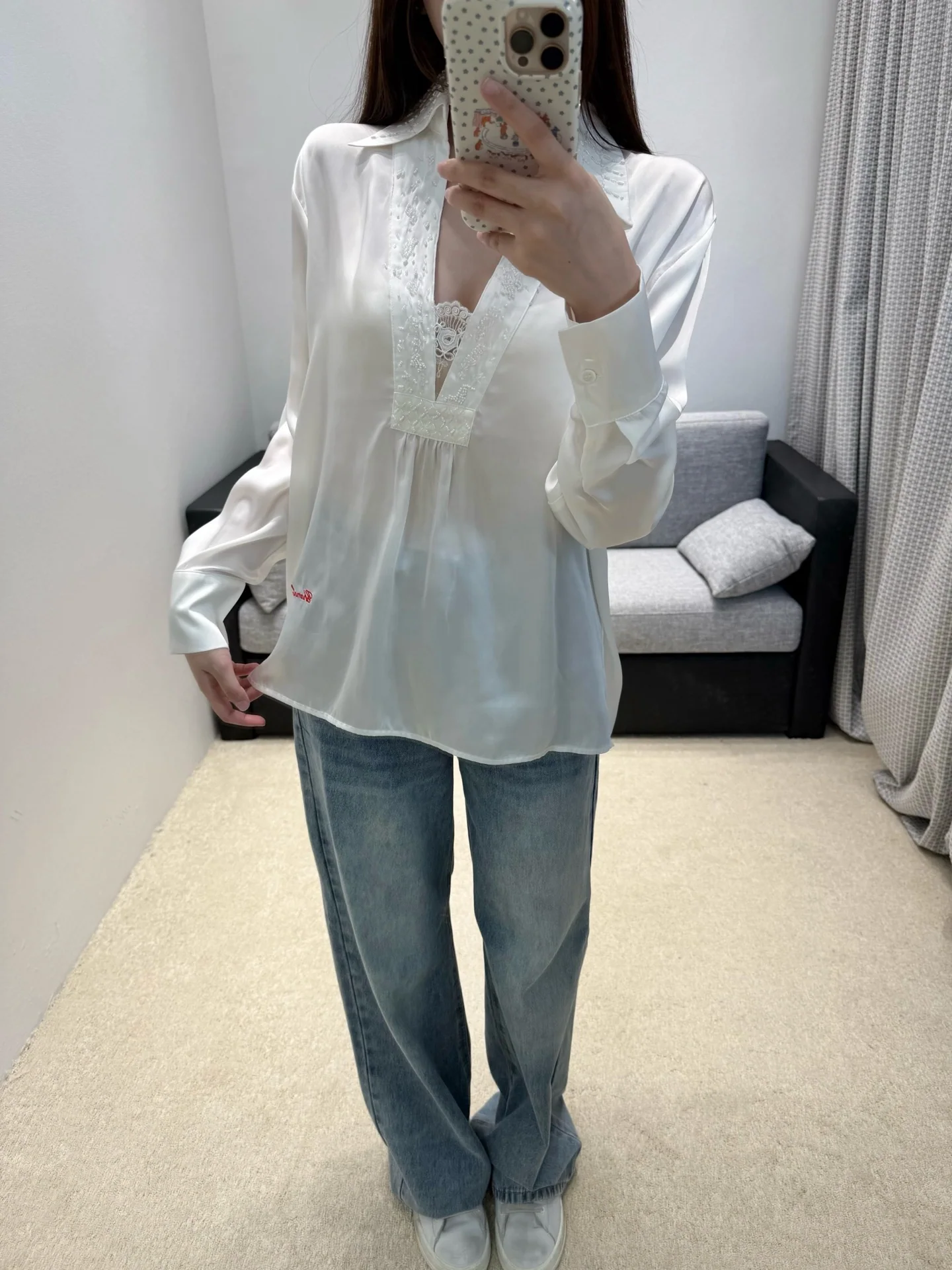 샤넬 새틴 레이스 V넥 여성 셔츠 상세 이미지 2
